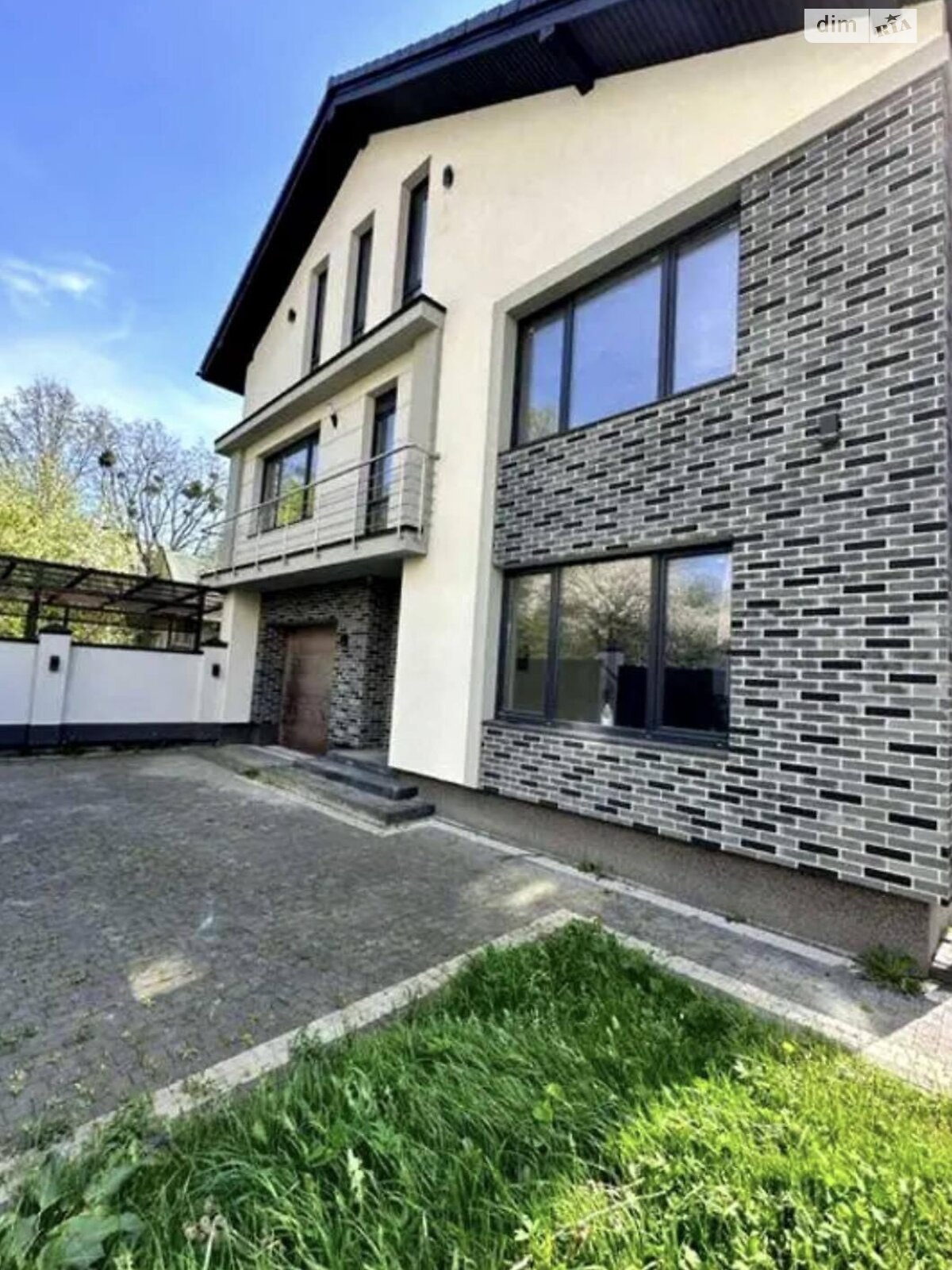 триповерховий дуплекс, 256 кв. м, цегла. Продаж в Львові, район Сигнівка фото 1 триповерховий дуплекс, 256 кв. м, цегла. Продаж в Львові, район Сигнівка фото 1
