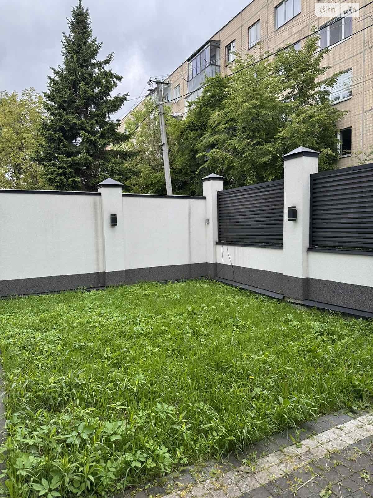 триповерховий дуплекс, 256 кв. м, цегла. Продаж в Львові, район Сигнівка фото 1 триповерховий дуплекс, 256 кв. м, цегла. Продаж в Львові, район Сигнівка фото 1
