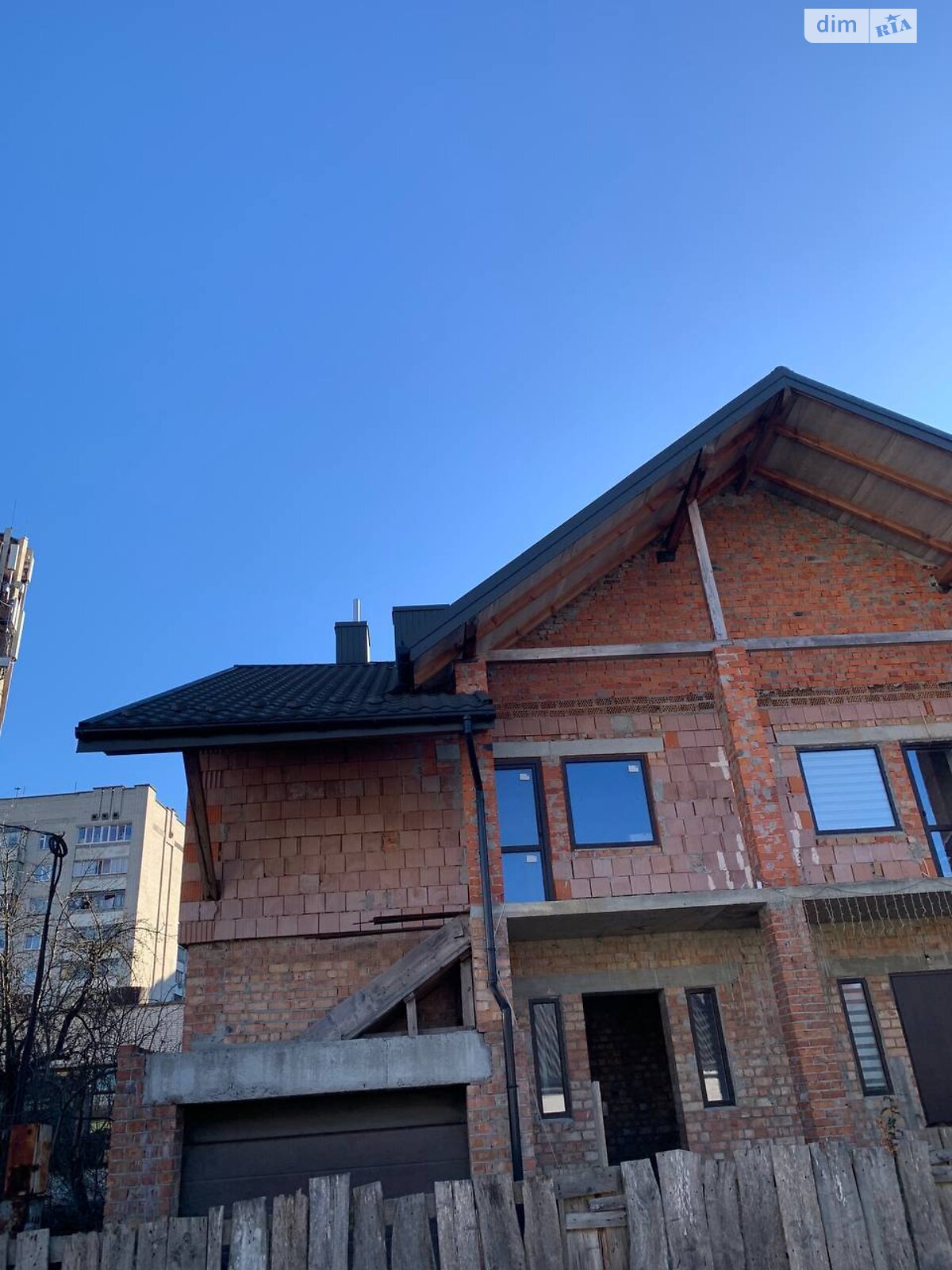 четырехэтажный дуплекс, 195 кв. м, кирпич. Продажа в Львове район Зализнычный фото 1 четырехэтажный дуплекс, 195 кв. м, кирпич. Продажа в Львове район Зализнычный фото 1