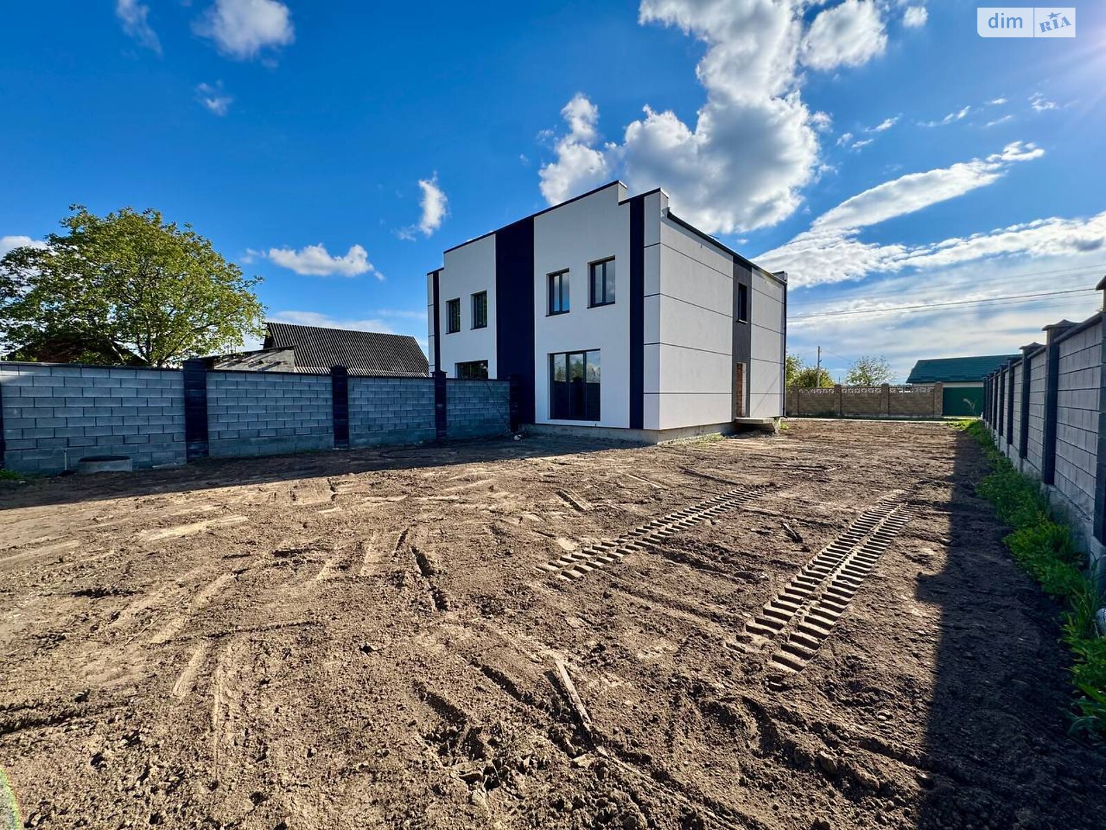 двоповерховий дуплекс, 117 кв. м, цегла. Продаж у Малому Олексині фото 1 двоповерховий дуплекс, 117 кв. м, цегла. Продаж у Малому Олексині фото 1