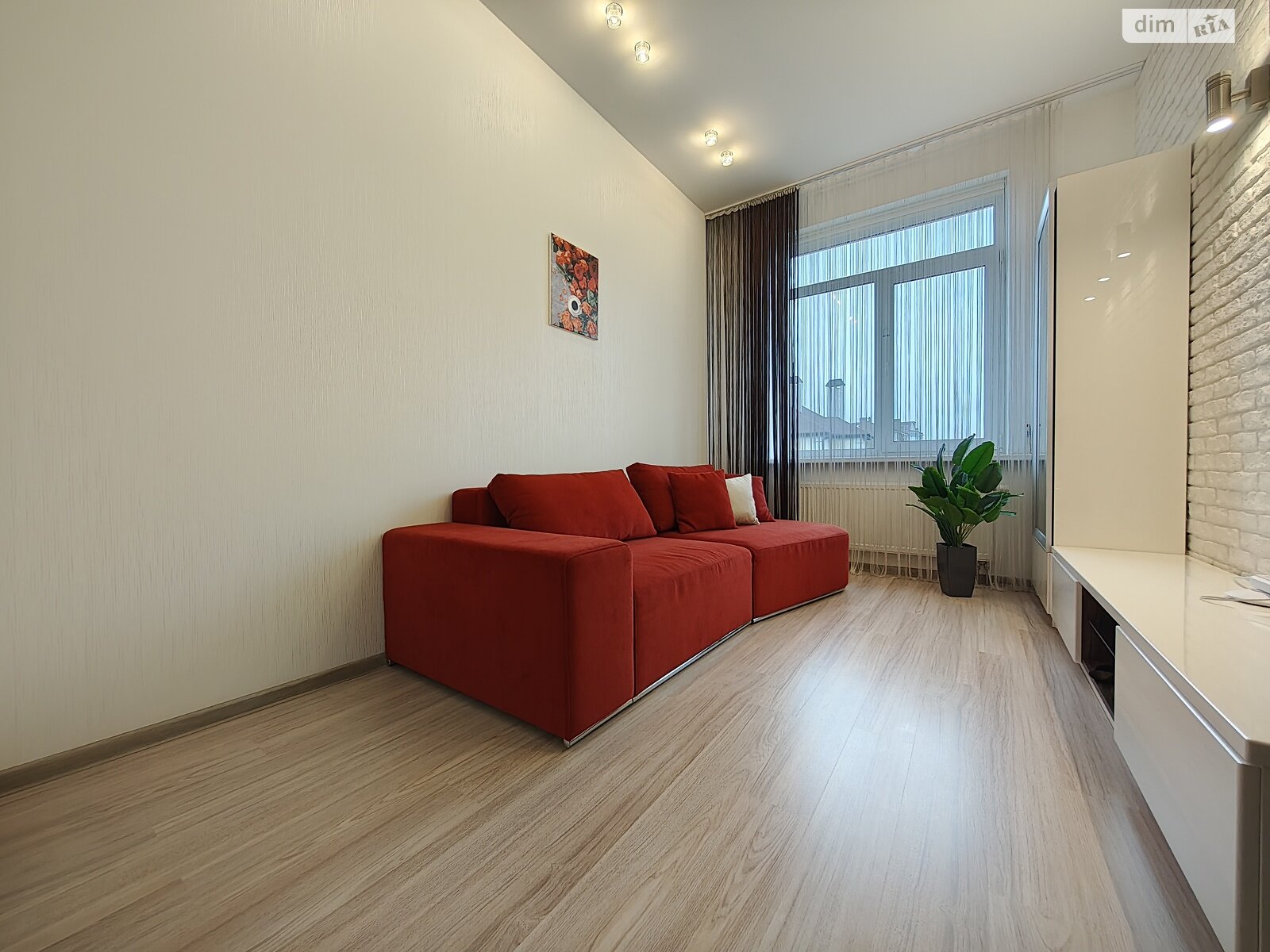 двухэтажный дуплекс, 265.2 кв. м, кирпич. Продажа в Михайловке-Рубежовке фото 1 двухэтажный дуплекс, 265.2 кв. м, кирпич. Продажа в Михайловке-Рубежовке фото 1