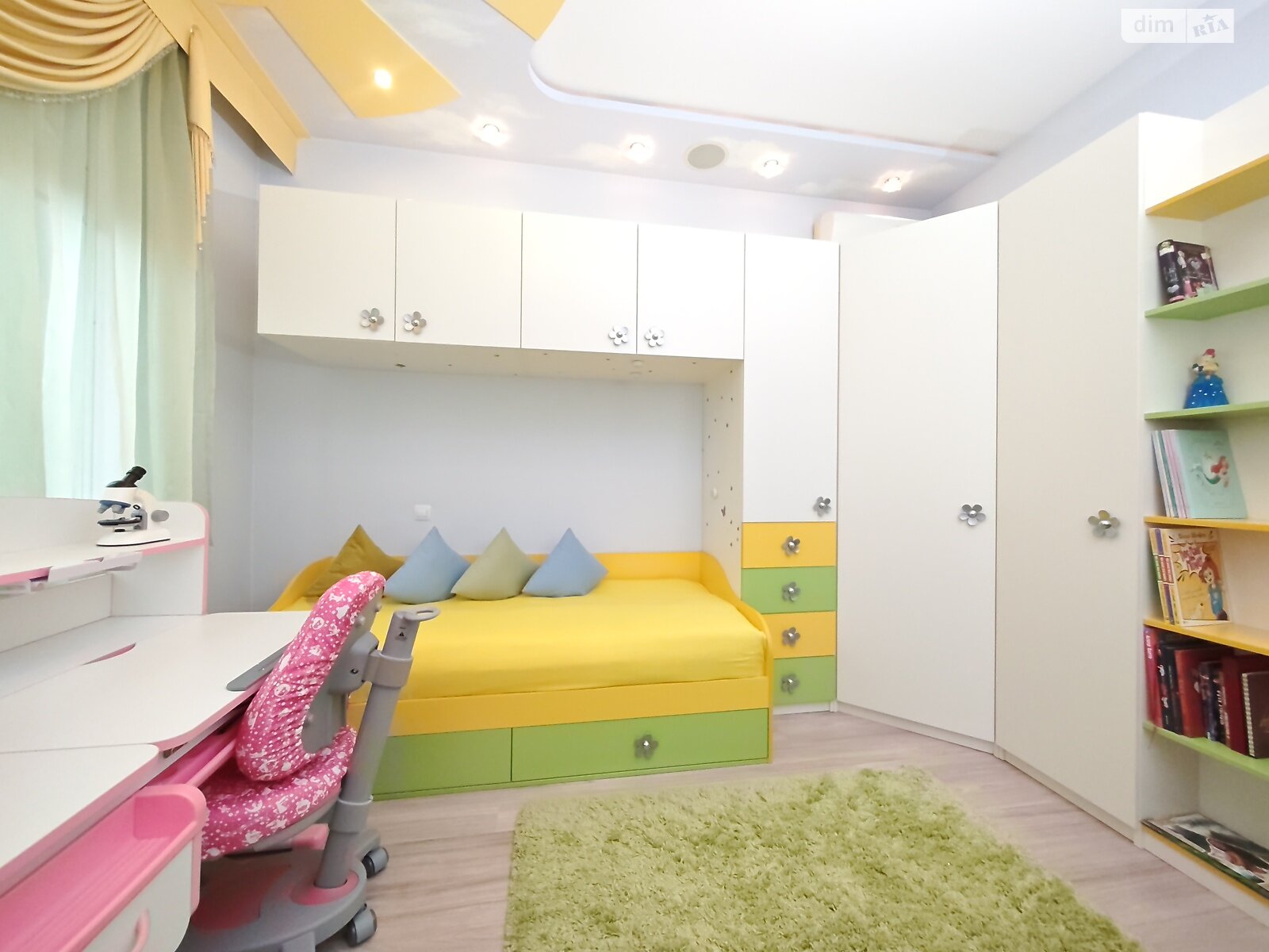 двухэтажный дуплекс, 265.2 кв. м, кирпич. Продажа в Михайловке-Рубежовке фото 1 двухэтажный дуплекс, 265.2 кв. м, кирпич. Продажа в Михайловке-Рубежовке фото 1