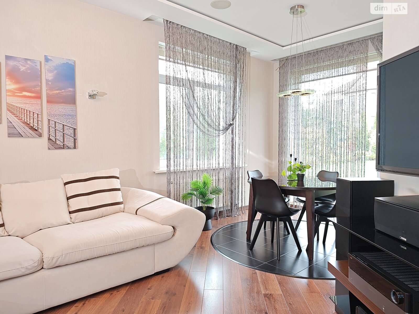 двухэтажный дуплекс, 265.2 кв. м, кирпич. Продажа в Михайловке-Рубежовке фото 1 двухэтажный дуплекс, 265.2 кв. м, кирпич. Продажа в Михайловке-Рубежовке фото 1