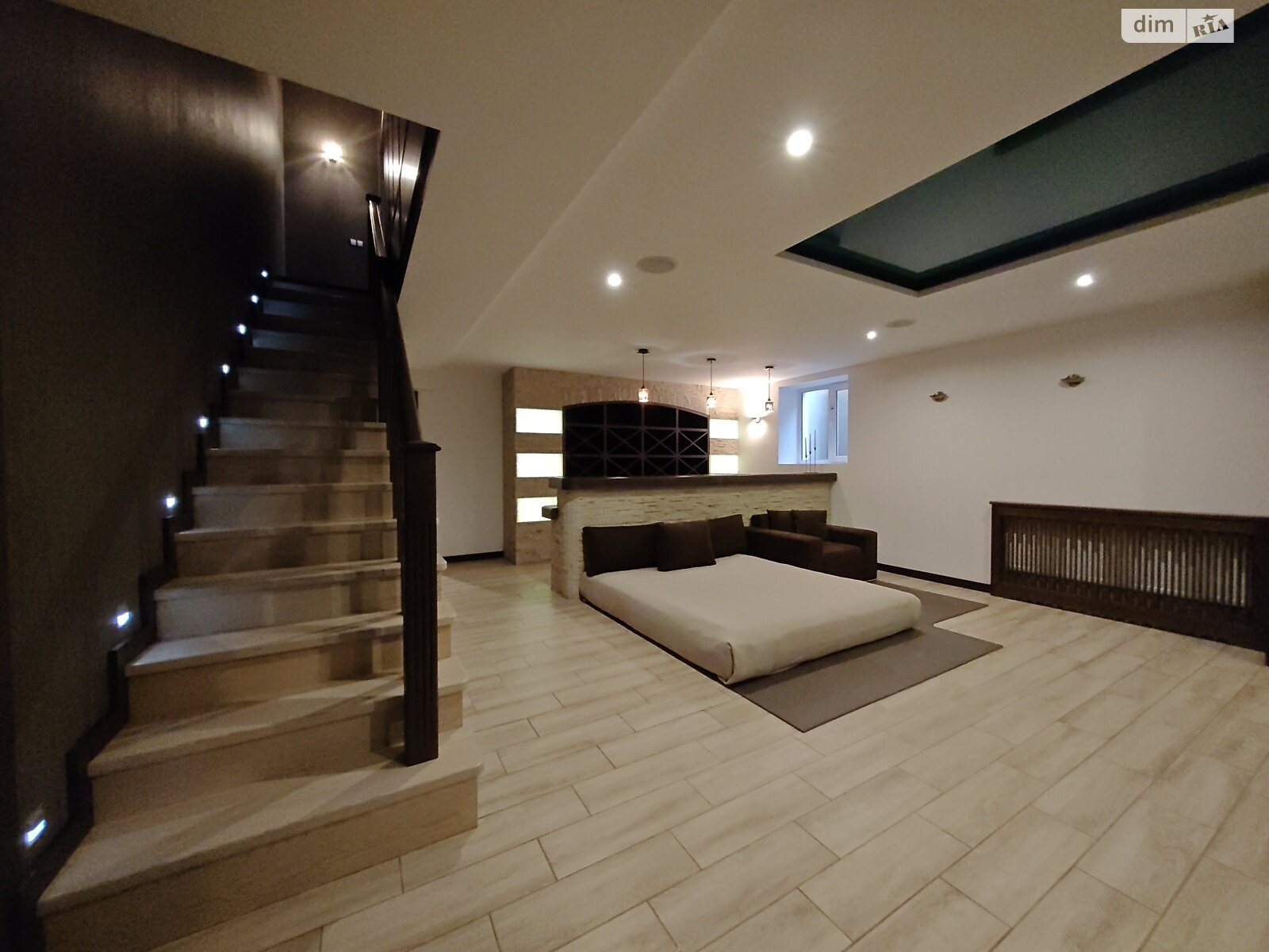 двухэтажный дуплекс, 265.2 кв. м, кирпич. Продажа в Михайловке-Рубежовке фото 1 двухэтажный дуплекс, 265.2 кв. м, кирпич. Продажа в Михайловке-Рубежовке фото 1