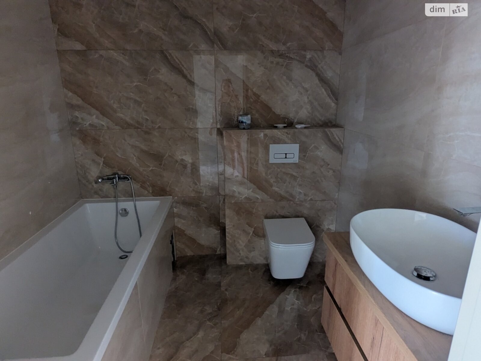 двухэтажный дуплекс, 135 кв. м, кирпич. Продажа в Минае фото 1 двухэтажный дуплекс, 135 кв. м, кирпич. Продажа в Минае фото 1