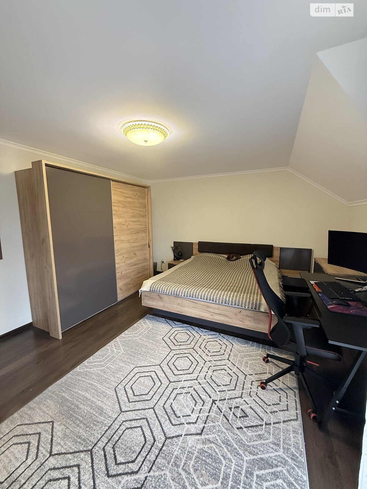 двоповерховий дуплекс, 124.2 кв. м, цегла. Продаж в Мукачеві, район Центр фото 1 двоповерховий дуплекс, 124.2 кв. м, цегла. Продаж в Мукачеві, район Центр фото 1