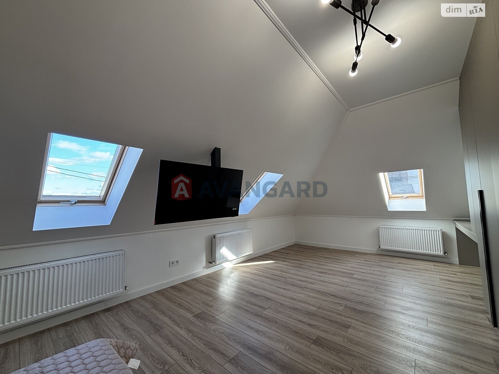 двоповерховий дуплекс, 105 кв. м, газобетон. Продаж у Новоолександрівці фото 1