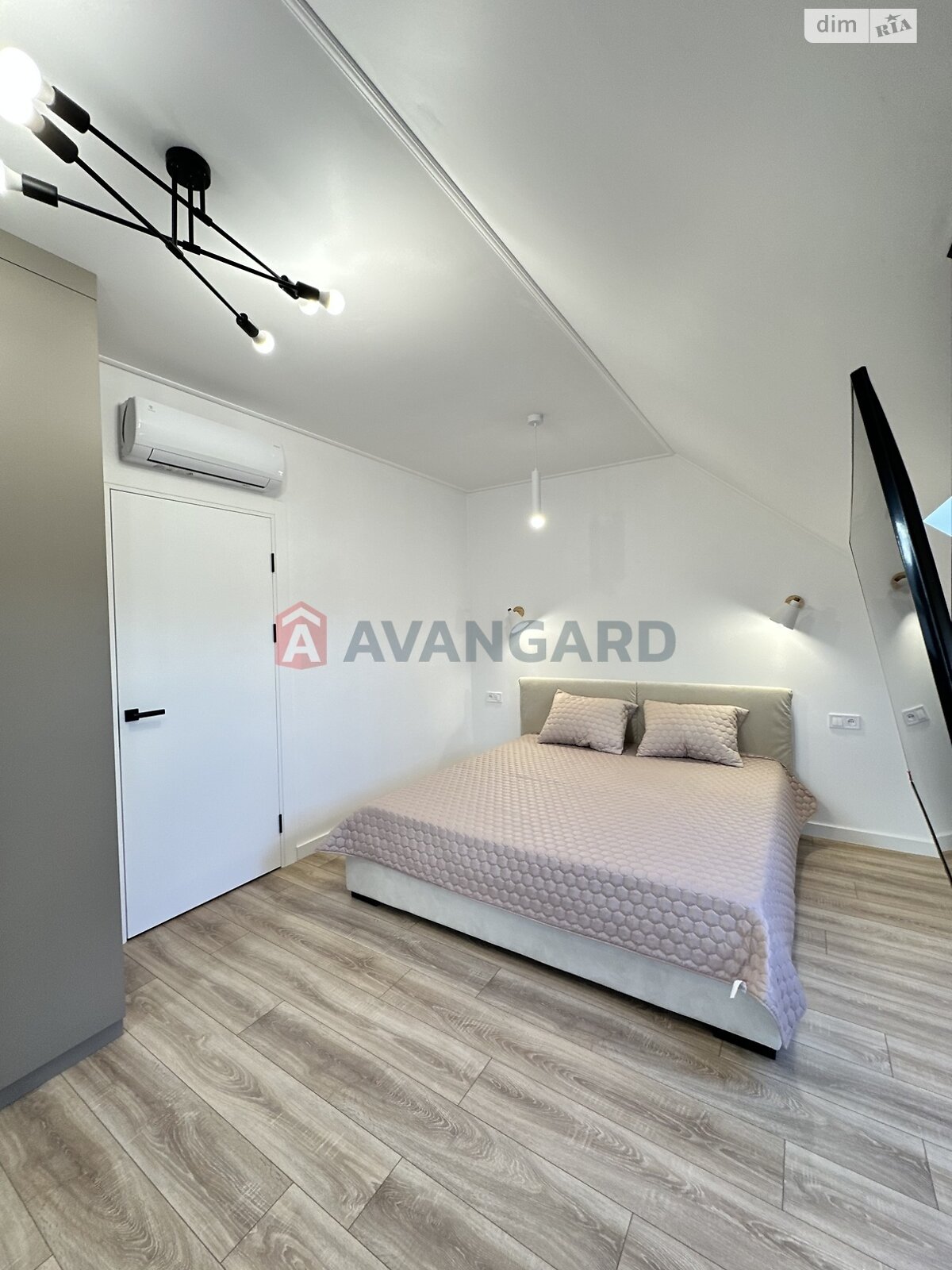 двоповерховий дуплекс, 105 кв. м, газобетон. Продаж у Новоолександрівці фото 1