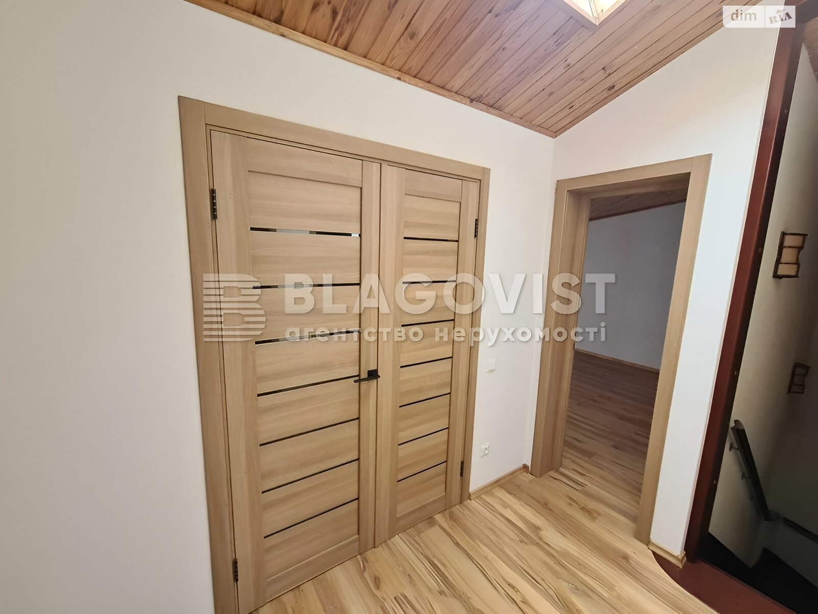 двоповерховий дуплекс, 157.1 кв. м, дерево та цегла. Продаж у Нових Петрівцях фото 1 двоповерховий дуплекс, 157.1 кв. м, дерево та цегла. Продаж у Нових Петрівцях фото 1