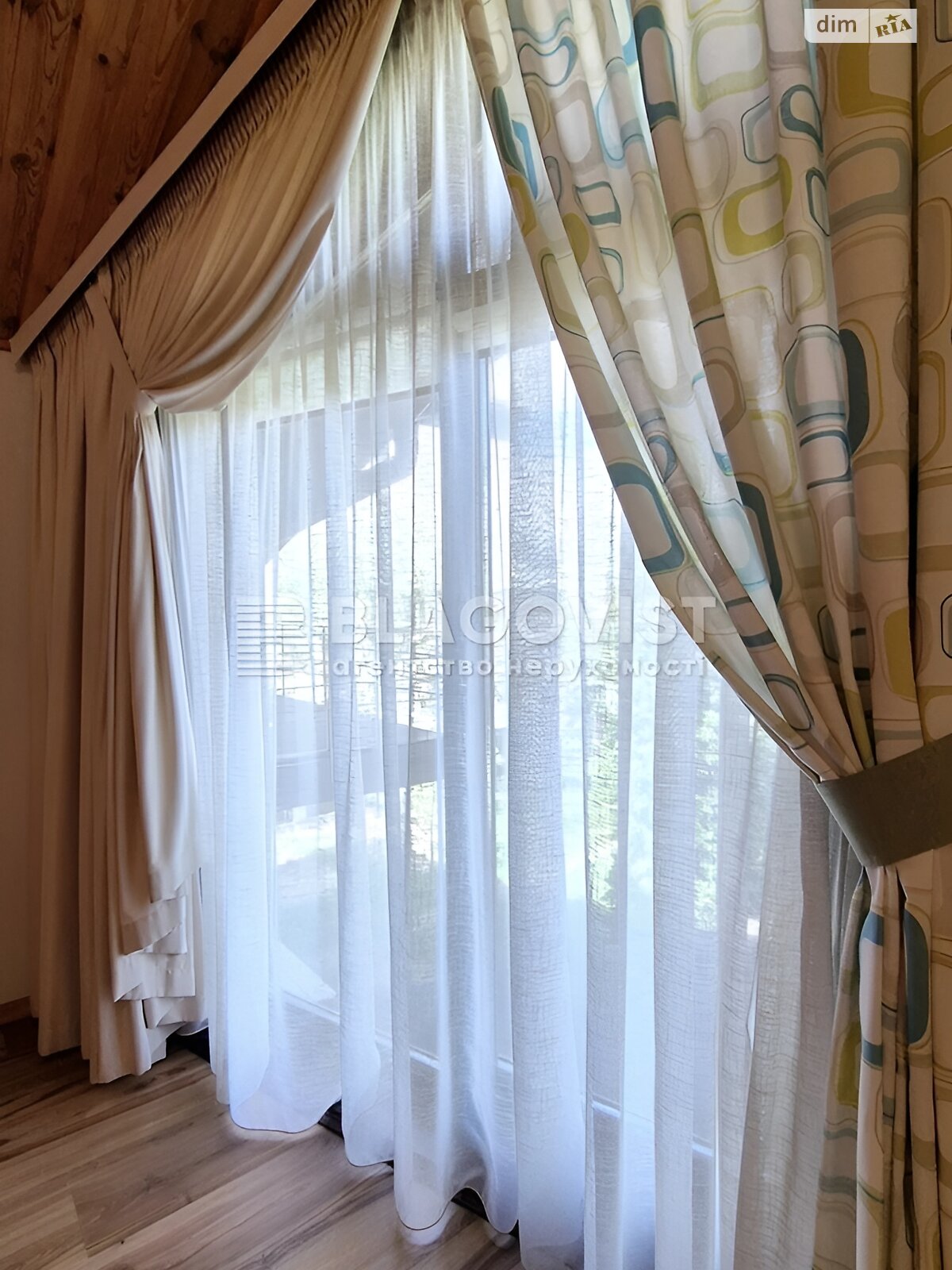 двухэтажный дуплекс, 157.1 кв. м, дерево и кирпич. Продажа в Новых Петровцах фото 1 двухэтажный дуплекс, 157.1 кв. м, дерево и кирпич. Продажа в Новых Петровцах фото 1