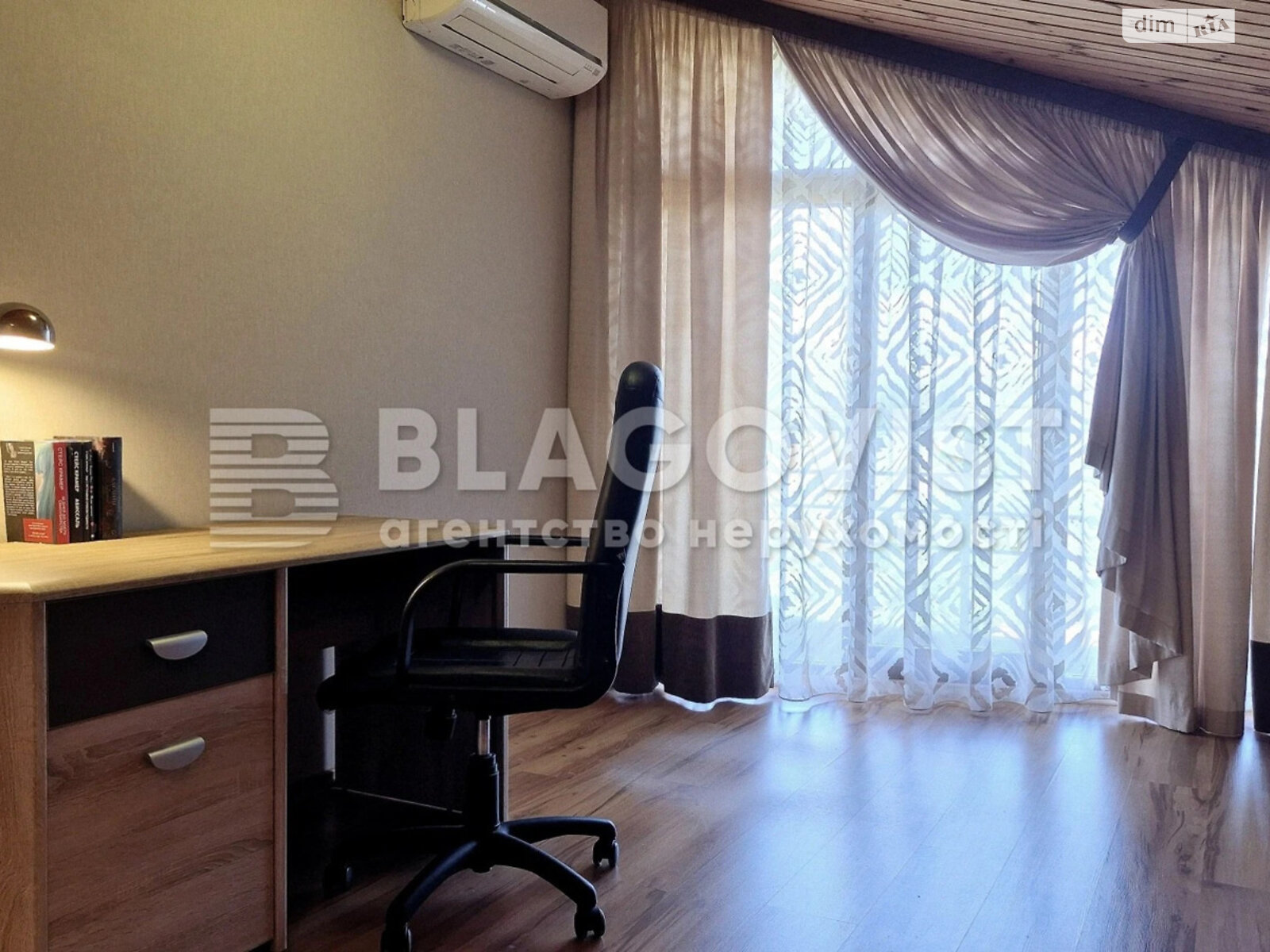 двухэтажный дуплекс, 157.1 кв. м, дерево и кирпич. Продажа в Новых Петровцах фото 1 двухэтажный дуплекс, 157.1 кв. м, дерево и кирпич. Продажа в Новых Петровцах фото 1