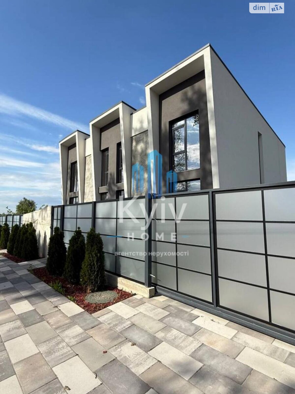 двоповерховий дуплекс, 113 кв. м, кирпич. Продаж у Нових Петрівцях фото 1 двоповерховий дуплекс, 113 кв. м, кирпич. Продаж у Нових Петрівцях фото 1