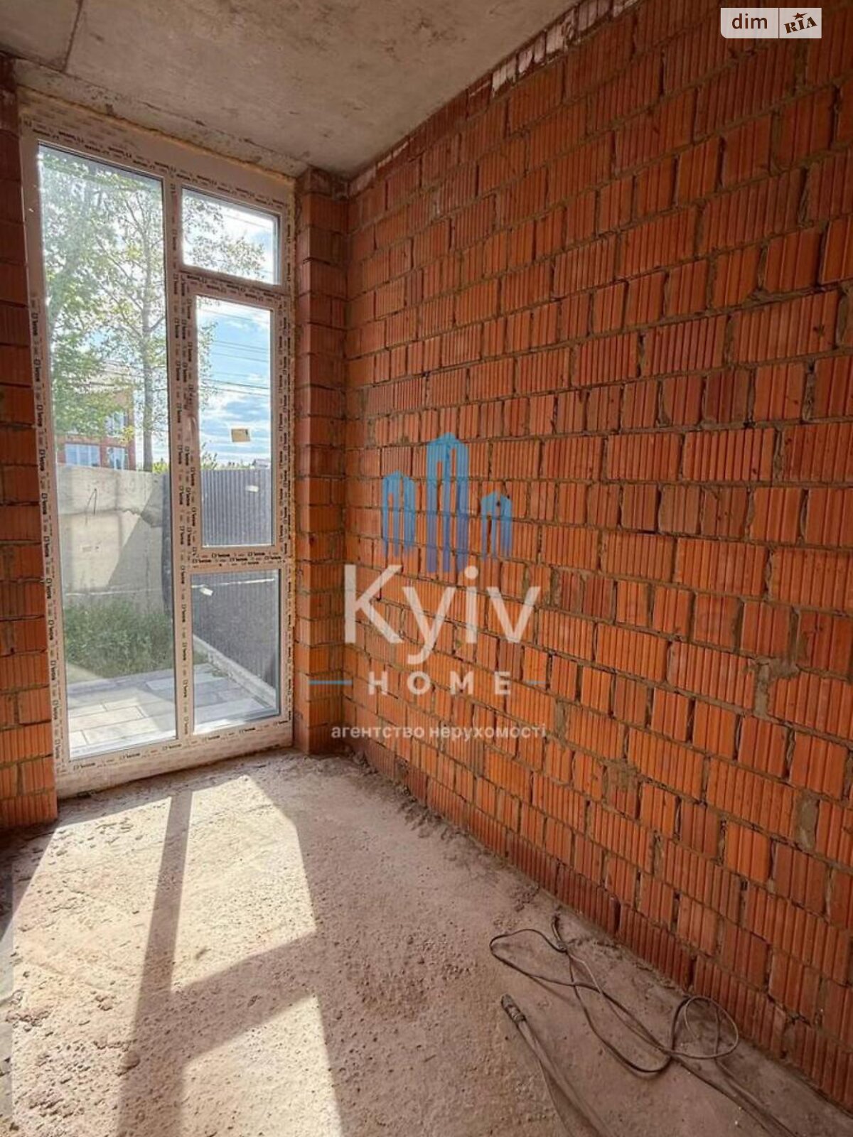 двоповерховий дуплекс, 113 кв. м, кирпич. Продаж у Нових Петрівцях фото 1 двоповерховий дуплекс, 113 кв. м, кирпич. Продаж у Нових Петрівцях фото 1