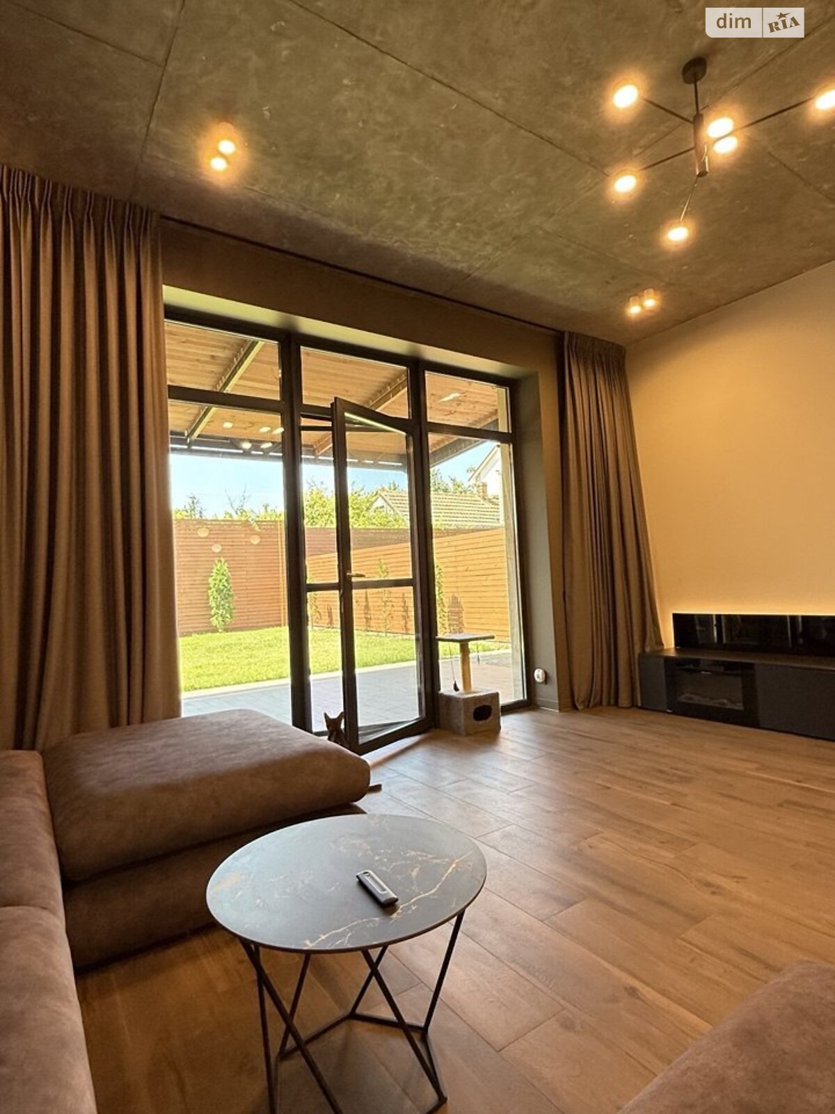 двухэтажный дуплекс, 140 кв. м, кирпич. Продажа в Одессе район Большой Фонтан фото 1 двухэтажный дуплекс, 140 кв. м, кирпич. Продажа в Одессе район Большой Фонтан фото 1