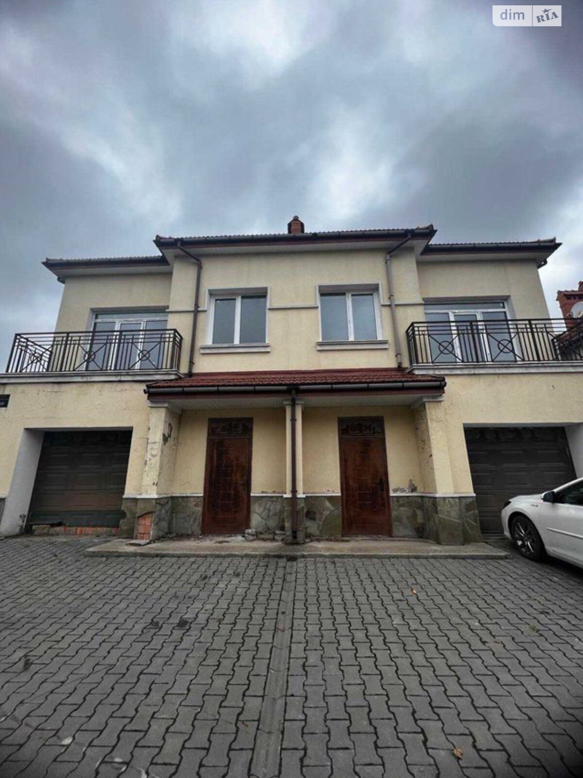 двоповерховий дуплекс, 270 кв. м, цегла. Продаж в Одесі, район Совіньйон фото 1 двоповерховий дуплекс, 270 кв. м, цегла. Продаж в Одесі, район Совіньйон фото 1