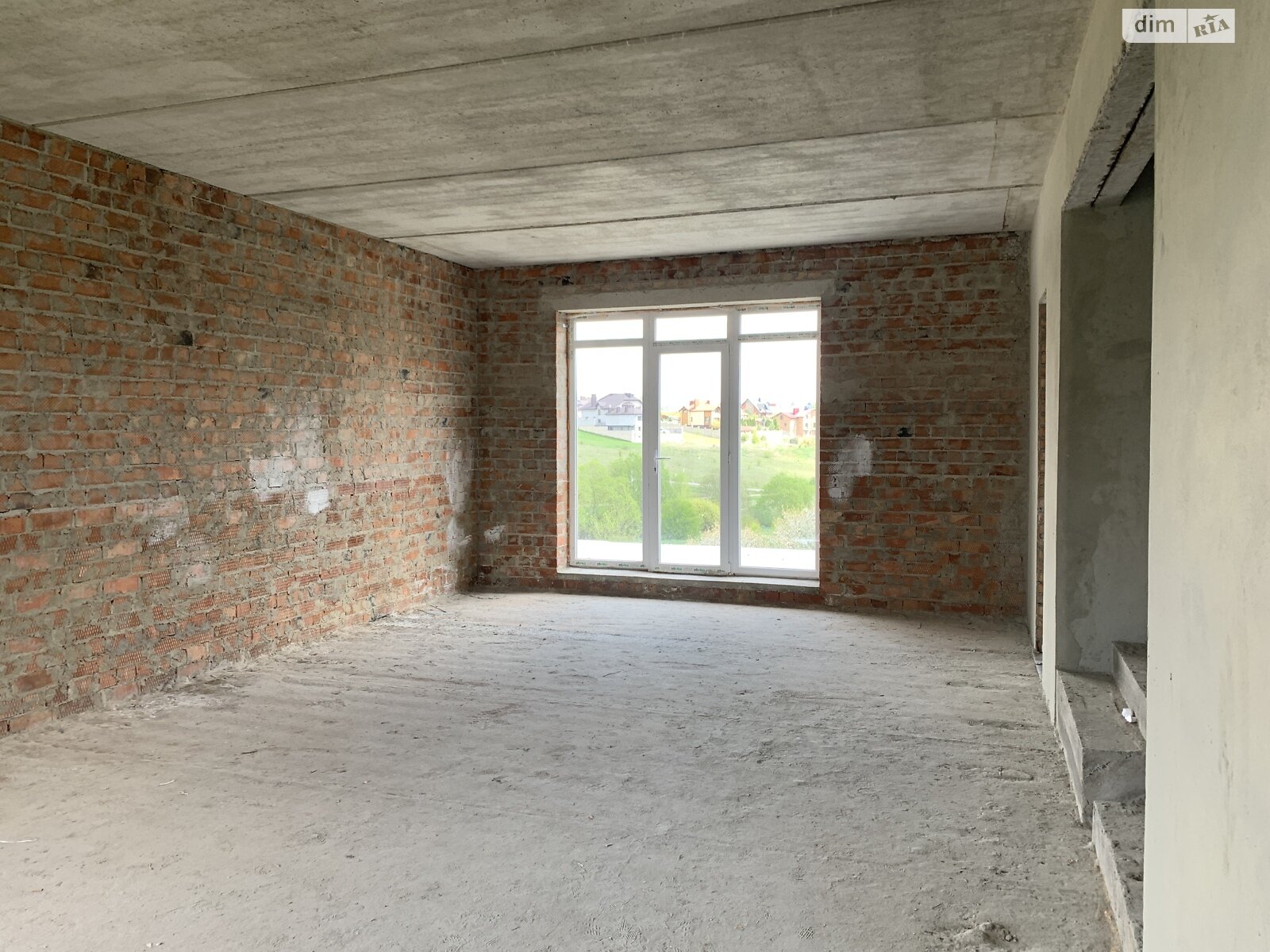трехэтажный дуплекс, 250 кв. м, кирпич. Продажа в Петрикове фото 1 трехэтажный дуплекс, 250 кв. м, кирпич. Продажа в Петрикове фото 1