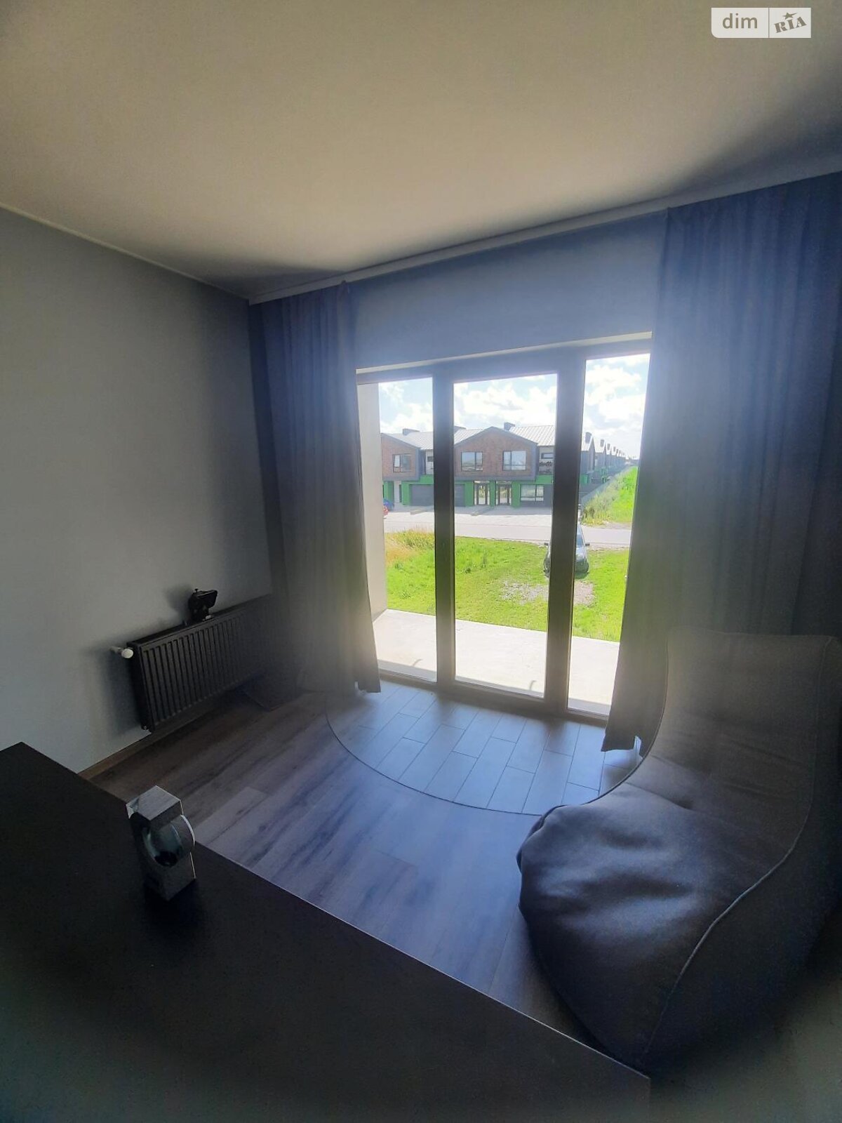 трехэтажный дуплекс, 240 кв. м, пенобетон. Продажа в Петрикове фото 1 трехэтажный дуплекс, 240 кв. м, пенобетон. Продажа в Петрикове фото 1
