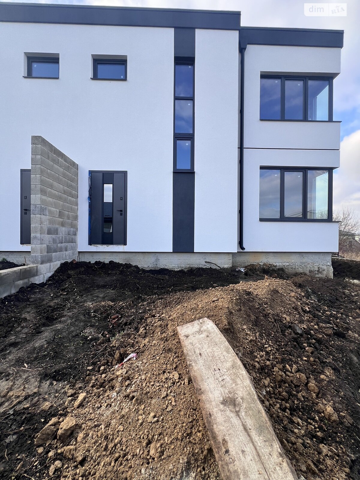 двухэтажный дуплекс, 130 кв. м, кирпич. Продажа в Подгородном фото 1 двухэтажный дуплекс, 130 кв. м, кирпич. Продажа в Подгородном фото 1