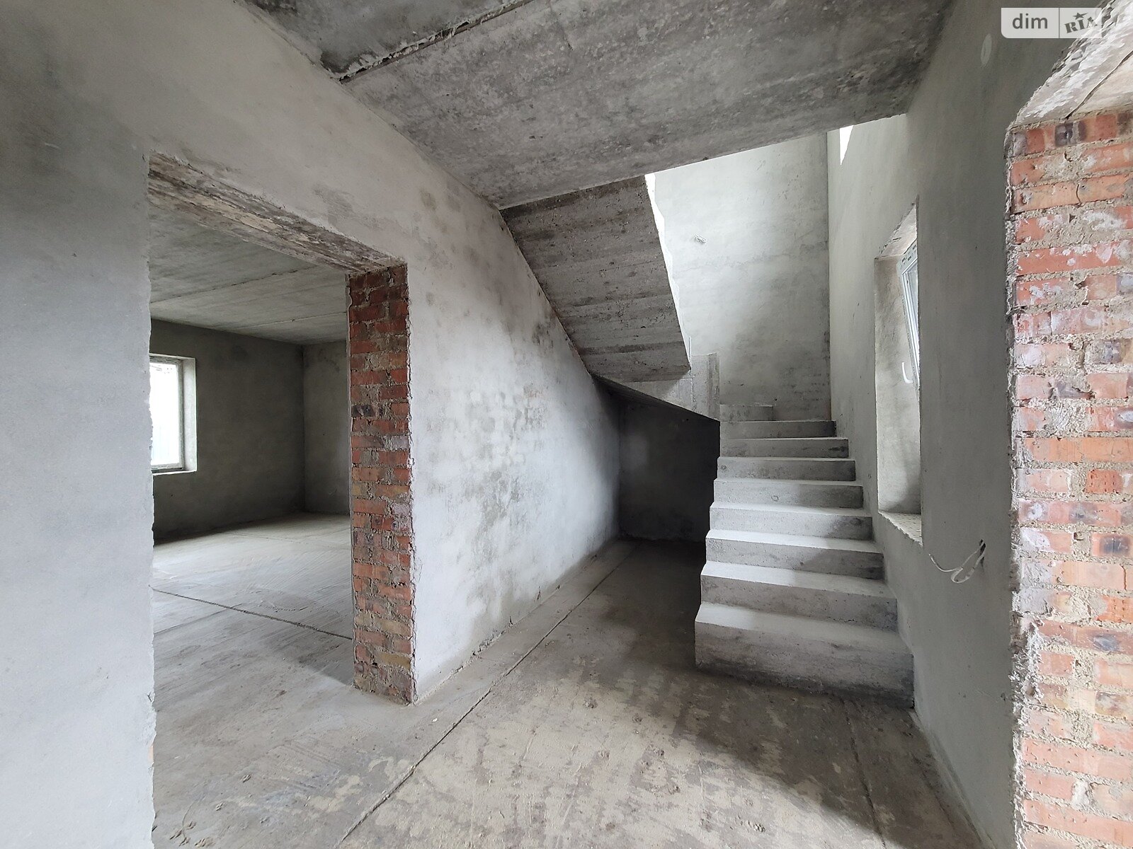 двоповерховий дуплекс, 135 кв. м, цегла. Продаж у Підгородне фото 1 двоповерховий дуплекс, 135 кв. м, цегла. Продаж у Підгородне фото 1