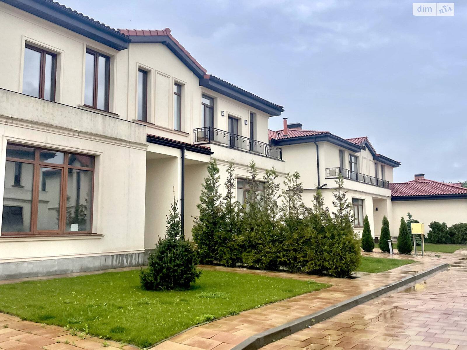 двухэтажный дуплекс, 138.2 кв. м, кирпич. Продажа в Подгорцах фото 1 двухэтажный дуплекс, 138.2 кв. м, кирпич. Продажа в Подгорцах фото 1