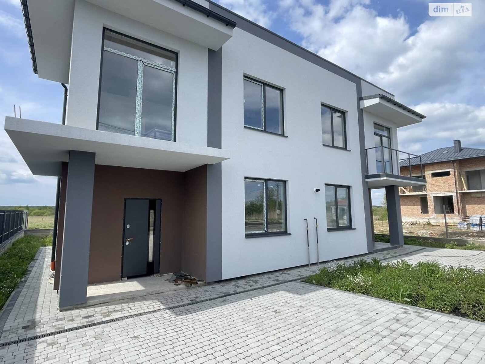 двухэтажный дуплекс, 125 кв. м, кирпич. Продажа в Подрясном фото 1 двухэтажный дуплекс, 125 кв. м, кирпич. Продажа в Подрясном фото 1