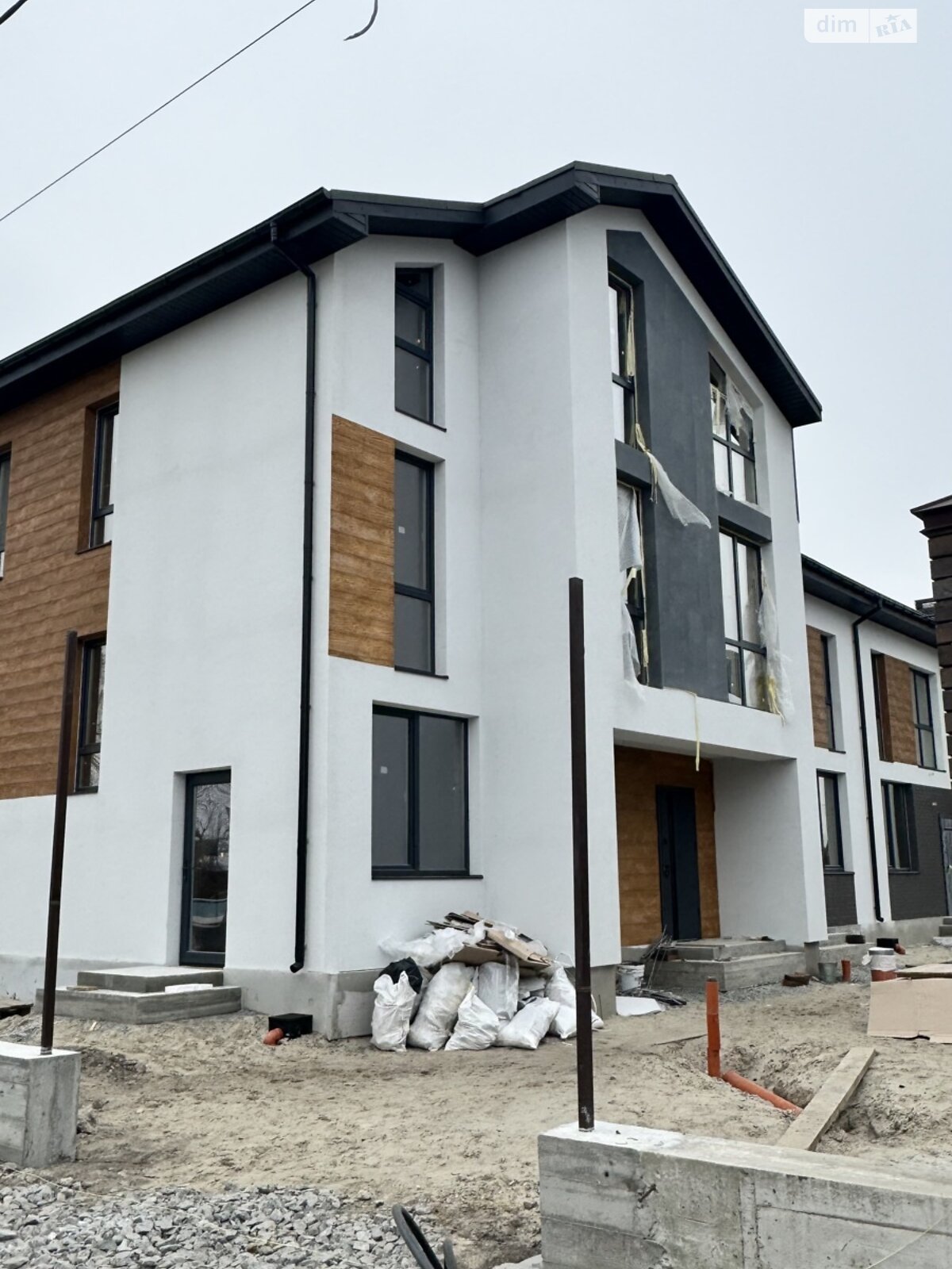 триповерховий дуплекс, 105 кв. м, керамический кирпич. Продаж у Погребах фото 1 триповерховий дуплекс, 105 кв. м, керамический кирпич. Продаж у Погребах фото 1