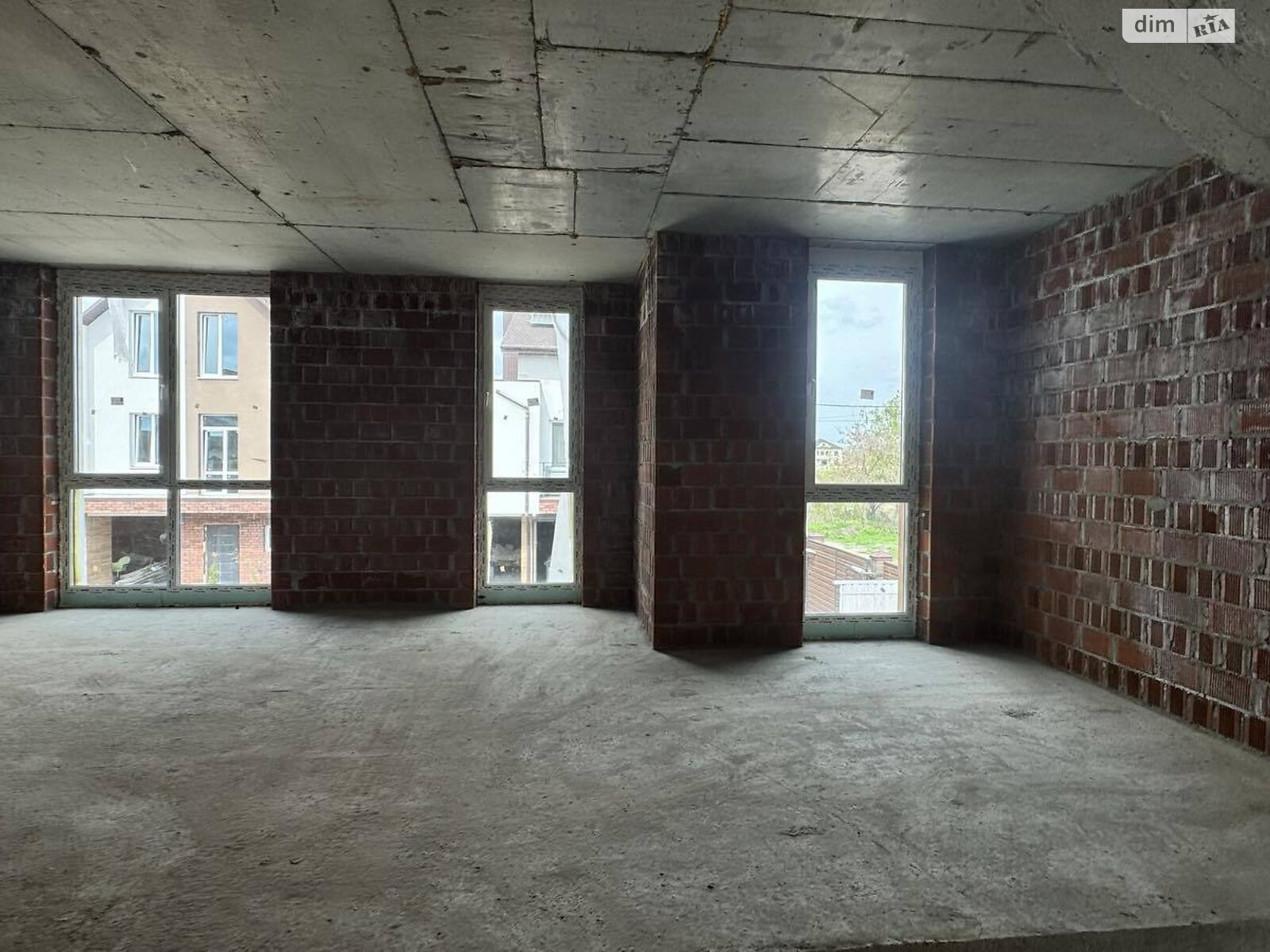 триповерховий дуплекс, 105 кв. м, керамический кирпич. Продаж у Погребах фото 1 триповерховий дуплекс, 105 кв. м, керамический кирпич. Продаж у Погребах фото 1