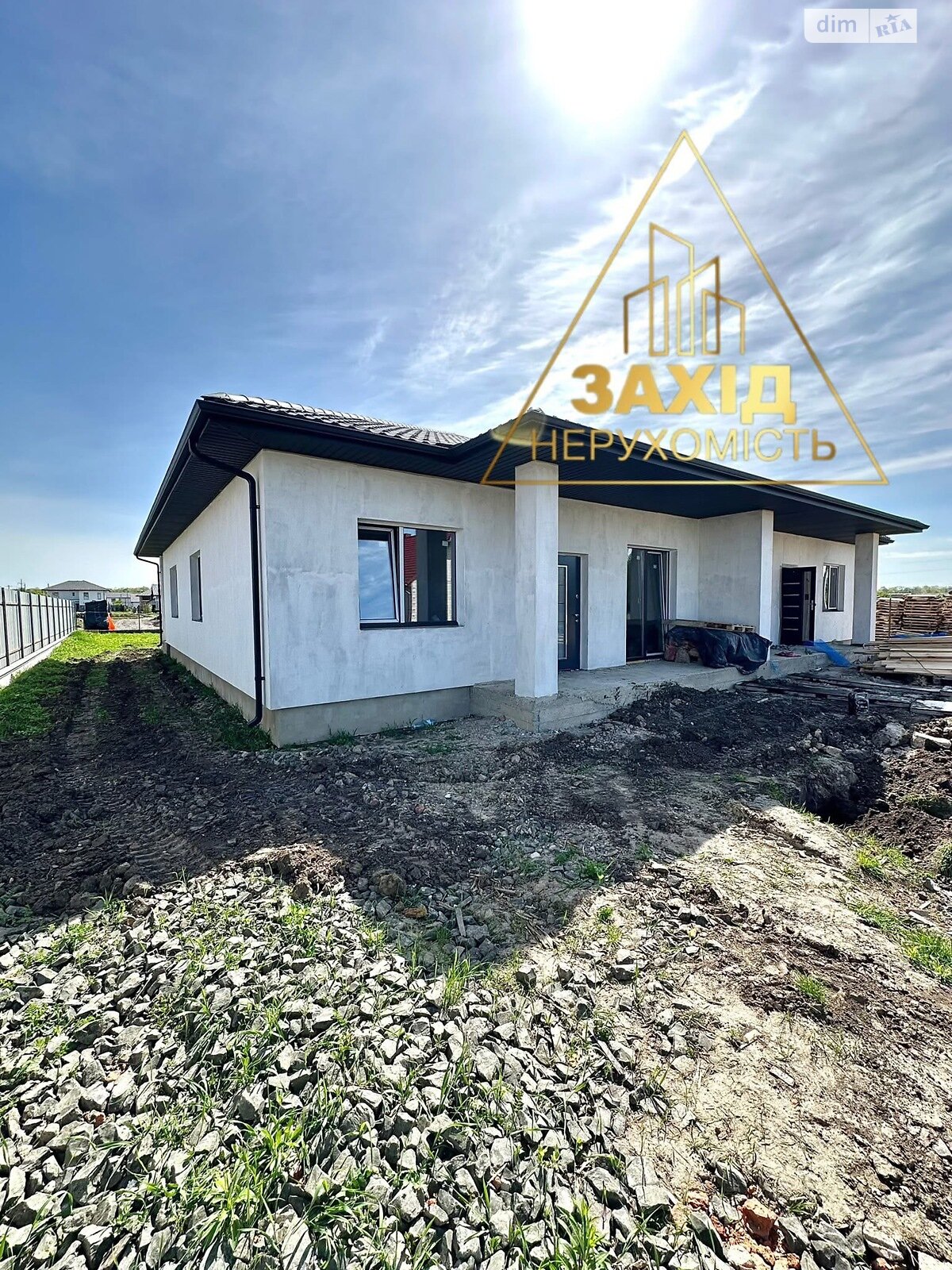одноэтажный дуплекс, 109.2 кв. м, кирпич. Продажа в Рованцах фото 1 одноэтажный дуплекс, 109.2 кв. м, кирпич. Продажа в Рованцах фото 1