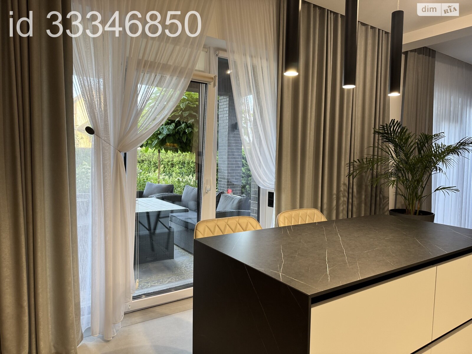двухэтажный дуплекс, 120 кв. м, кирпич. Продажа в Рованцах фото 1 двухэтажный дуплекс, 120 кв. м, кирпич. Продажа в Рованцах фото 1