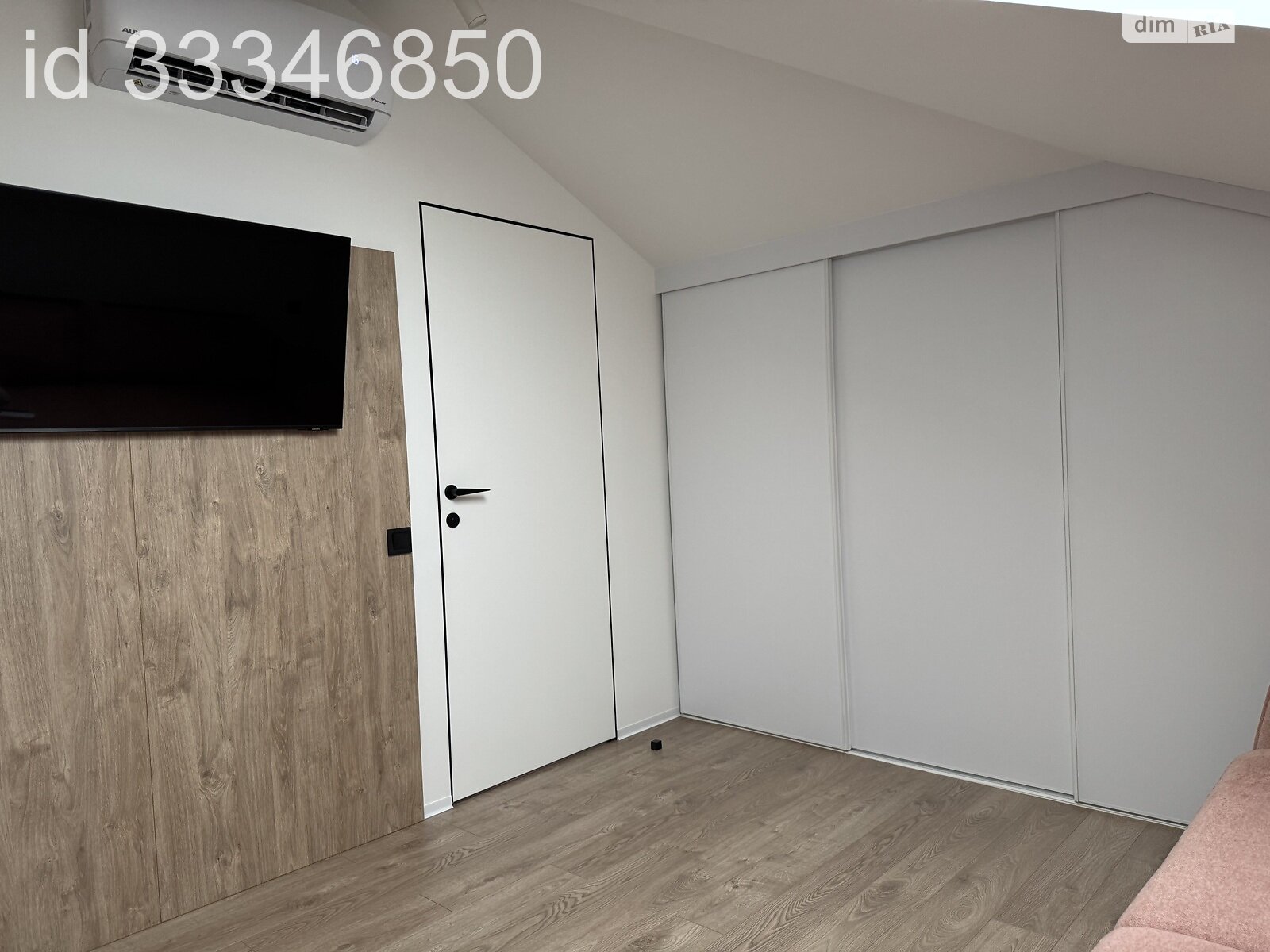 двухэтажный дуплекс, 120 кв. м, кирпич. Продажа в Рованцах фото 1 двухэтажный дуплекс, 120 кв. м, кирпич. Продажа в Рованцах фото 1