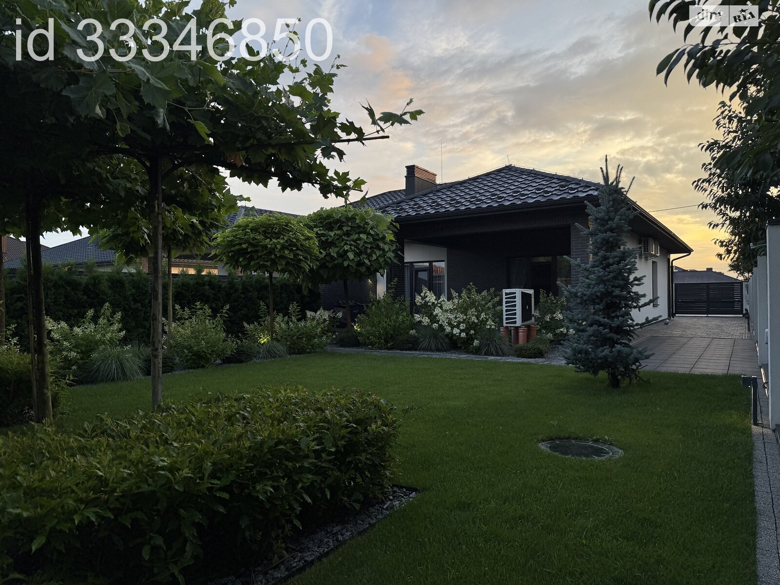 двухэтажный дуплекс, 120 кв. м, кирпич. Продажа в Рованцах фото 1 двухэтажный дуплекс, 120 кв. м, кирпич. Продажа в Рованцах фото 1
