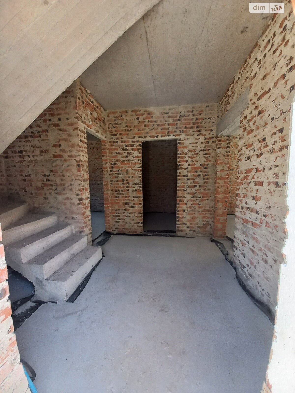 двоповерховий дуплекс, 120 кв. м, цегла. Продаж в Рівному, район Авторинок фото 1 двоповерховий дуплекс, 120 кв. м, цегла. Продаж в Рівному, район Авторинок фото 1