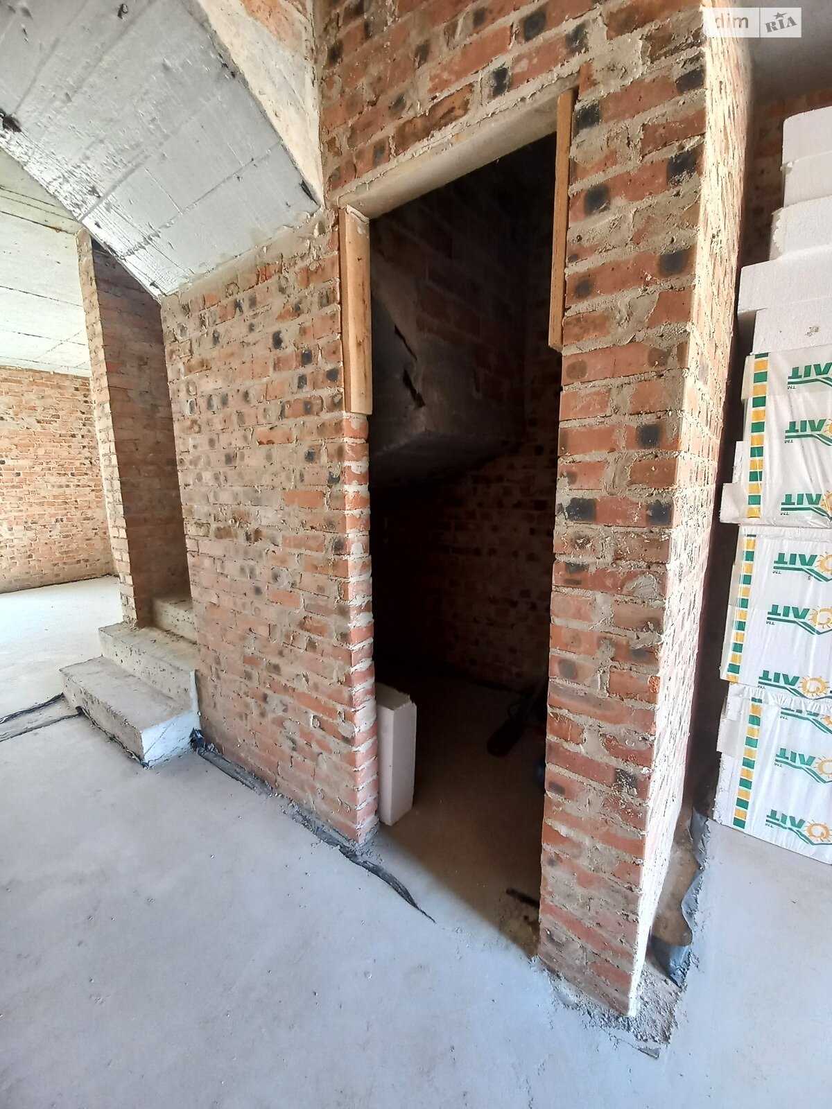 двоповерховий дуплекс, 120 кв. м, кирпич. Продаж в Рівному, район Авторинок фото 1 двоповерховий дуплекс, 120 кв. м, кирпич. Продаж в Рівному, район Авторинок фото 1