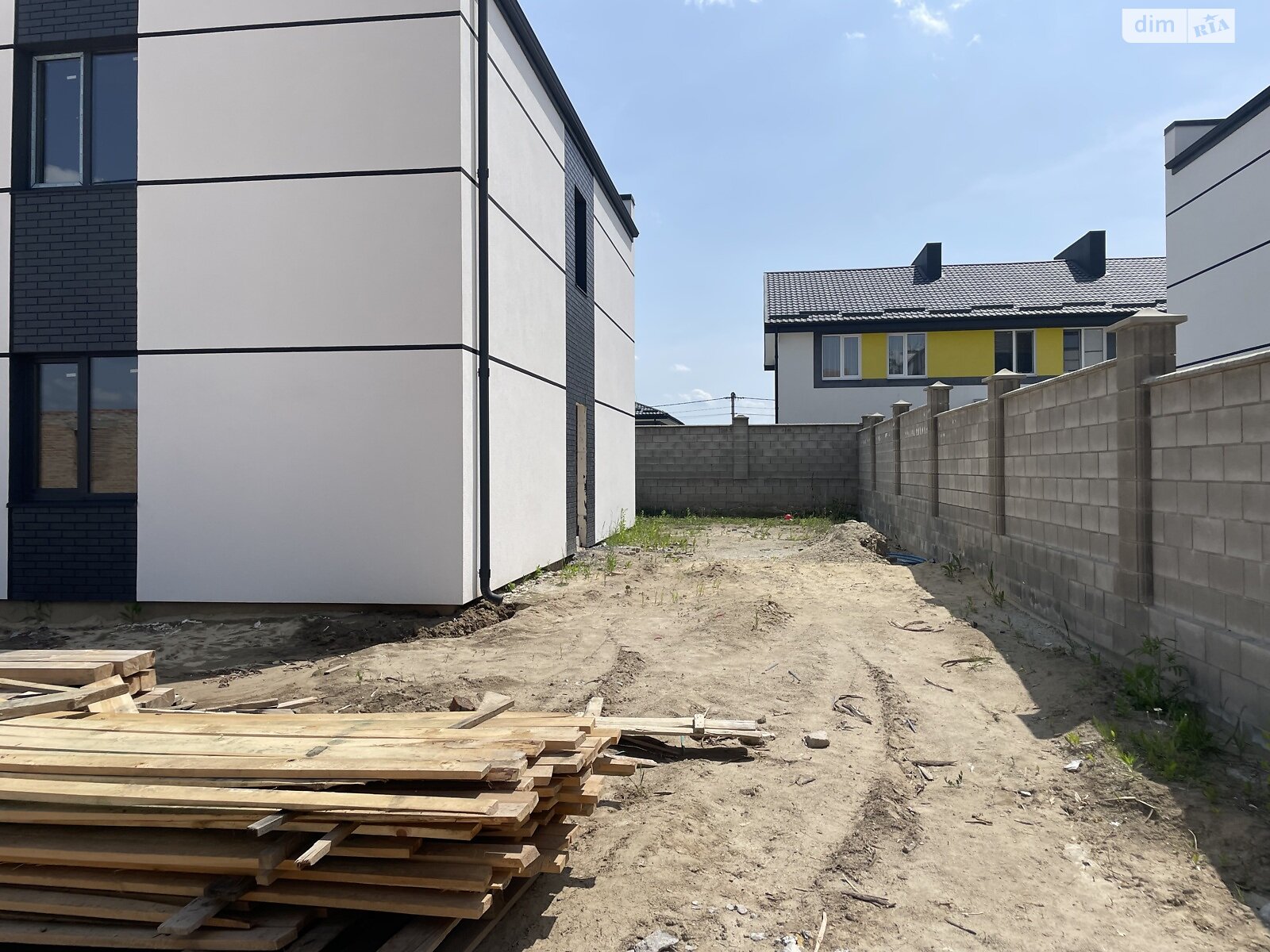 двухэтажный дуплекс, 117 кв. м, кирпич. Продажа в Ровно район Авторынок фото 1 двухэтажный дуплекс, 117 кв. м, кирпич. Продажа в Ровно район Авторынок фото 1