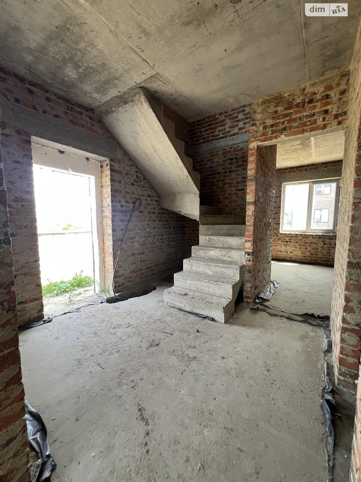 двоповерховий дуплекс, 103 кв. м, кирпич. Продаж в Рівному, район Авторинок фото 1 двоповерховий дуплекс, 103 кв. м, кирпич. Продаж в Рівному, район Авторинок фото 1