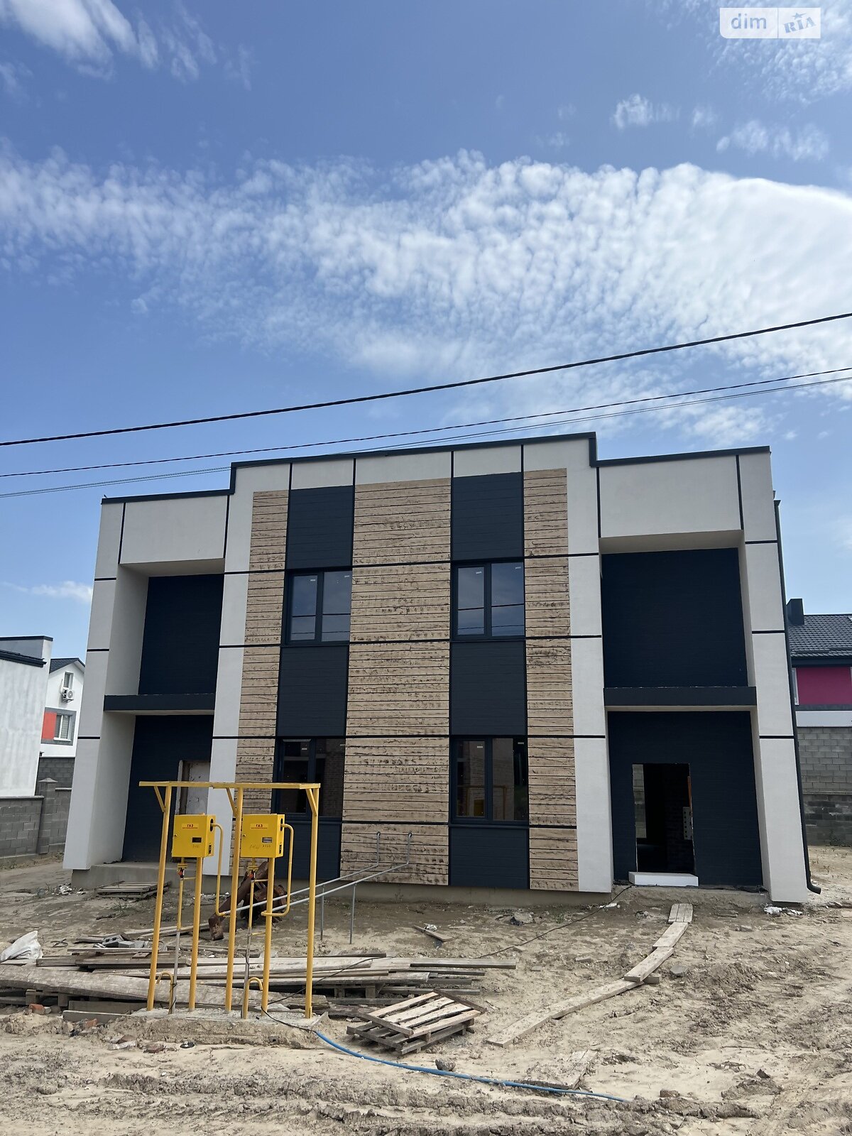 двоповерховий дуплекс, 120 кв. м, кирпич. Продаж в Рівному, район Авторинок фото 1 двоповерховий дуплекс, 120 кв. м, кирпич. Продаж в Рівному, район Авторинок фото 1