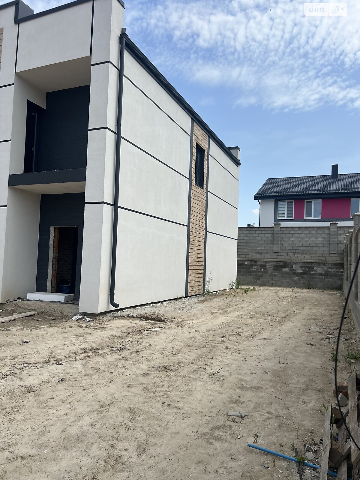 двоповерховий дуплекс, 120 кв. м, кирпич. Продаж в Рівному, район Авторинок фото 1 двоповерховий дуплекс, 120 кв. м, кирпич. Продаж в Рівному, район Авторинок фото 1