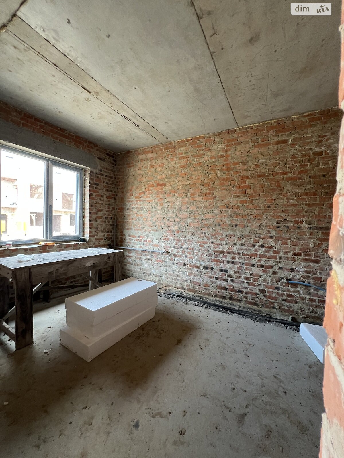 двоповерховий дуплекс, 120 кв. м, кирпич. Продаж в Рівному, район Авторинок фото 1 двоповерховий дуплекс, 120 кв. м, кирпич. Продаж в Рівному, район Авторинок фото 1