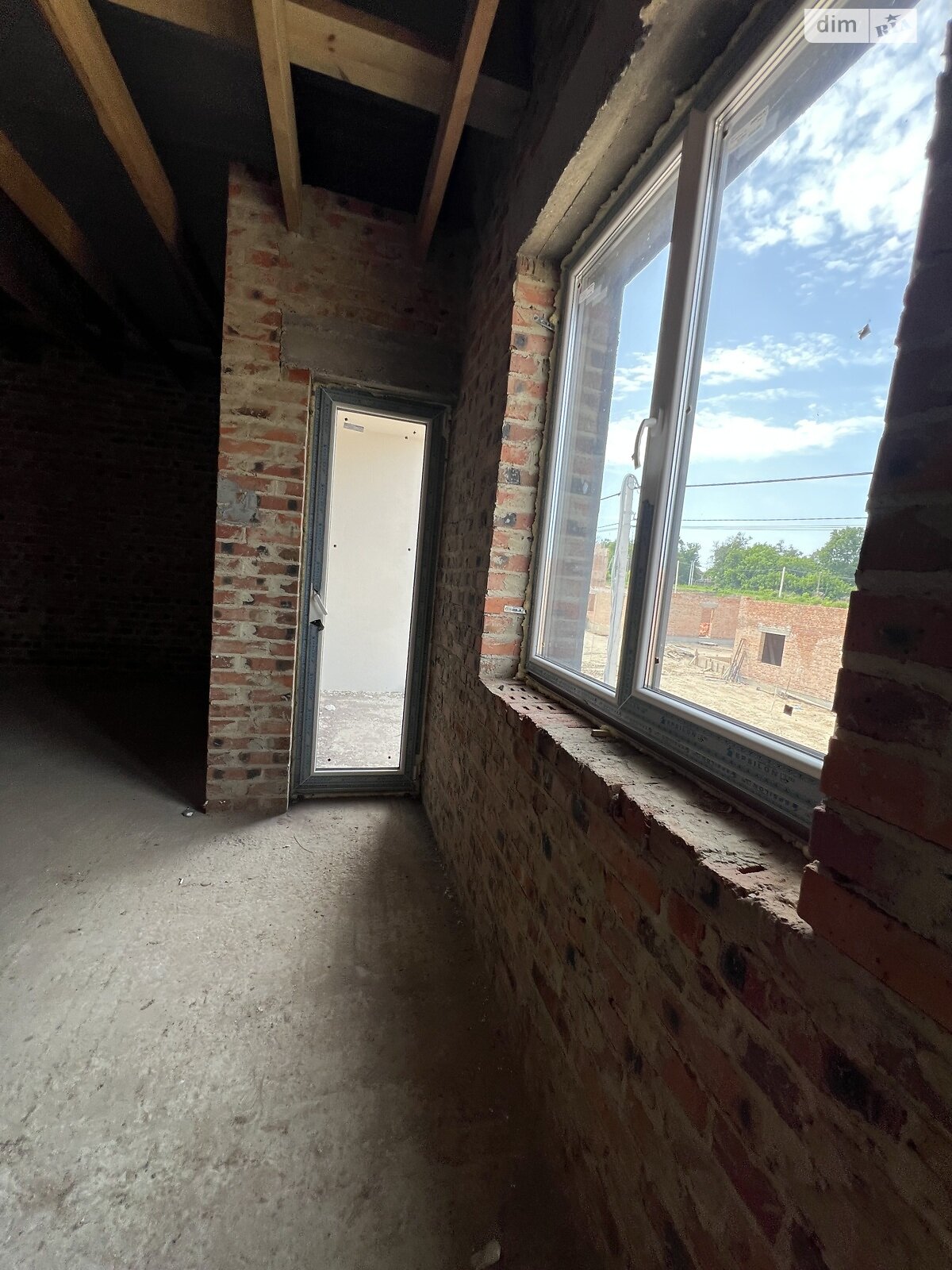 двоповерховий дуплекс, 120 кв. м, кирпич. Продаж в Рівному, район Авторинок фото 1 двоповерховий дуплекс, 120 кв. м, кирпич. Продаж в Рівному, район Авторинок фото 1