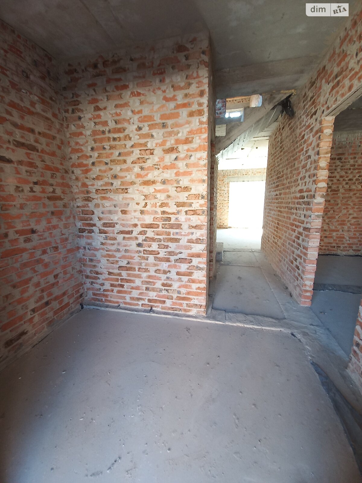 двоповерховий дуплекс, 120 кв. м, кирпич. Продаж в Рівному, район Авторинок фото 1 двоповерховий дуплекс, 120 кв. м, кирпич. Продаж в Рівному, район Авторинок фото 1
