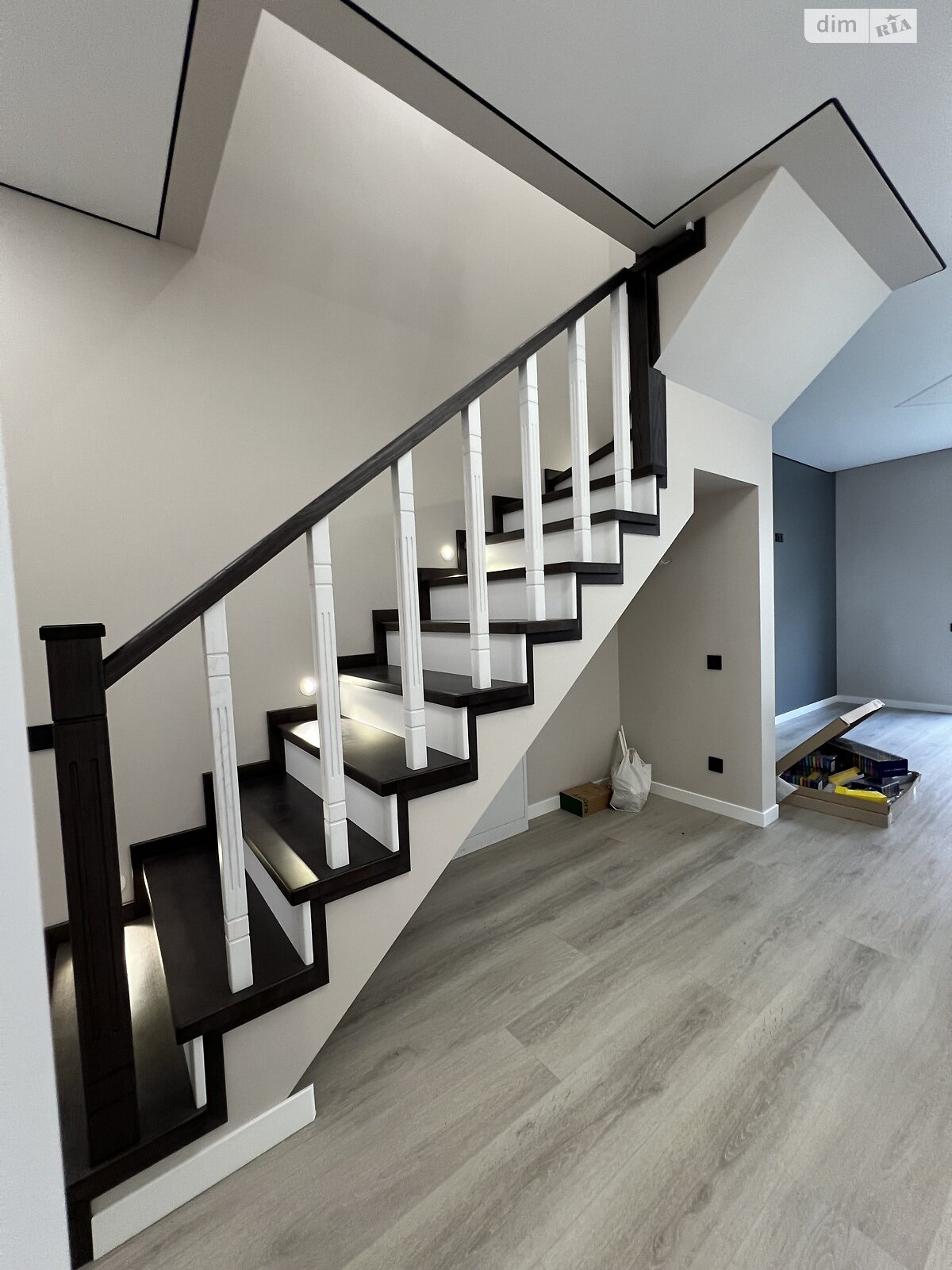 двухэтажный дуплекс, 100 кв. м, кирпич. Продажа в Ровно район Авторынок фото 1 двухэтажный дуплекс, 100 кв. м, кирпич. Продажа в Ровно район Авторынок фото 1