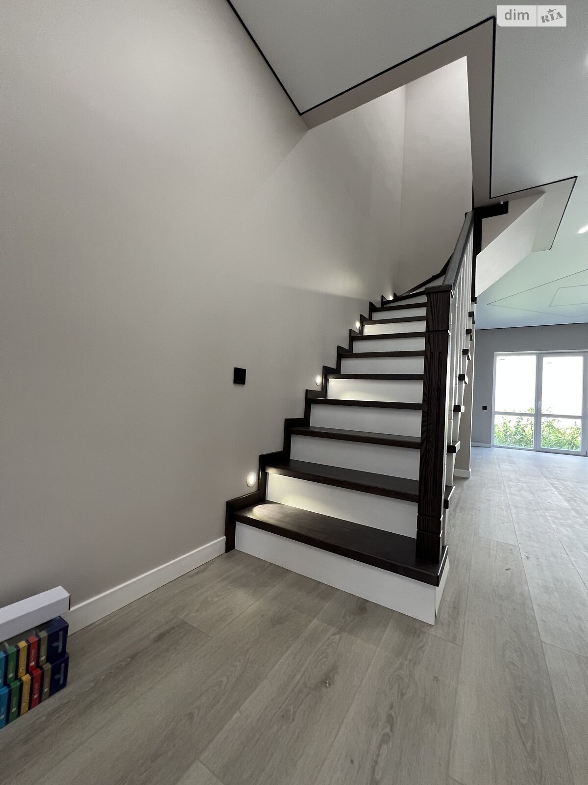 двухэтажный дуплекс, 100 кв. м, кирпич. Продажа в Ровно район Авторынок фото 1 двухэтажный дуплекс, 100 кв. м, кирпич. Продажа в Ровно район Авторынок фото 1