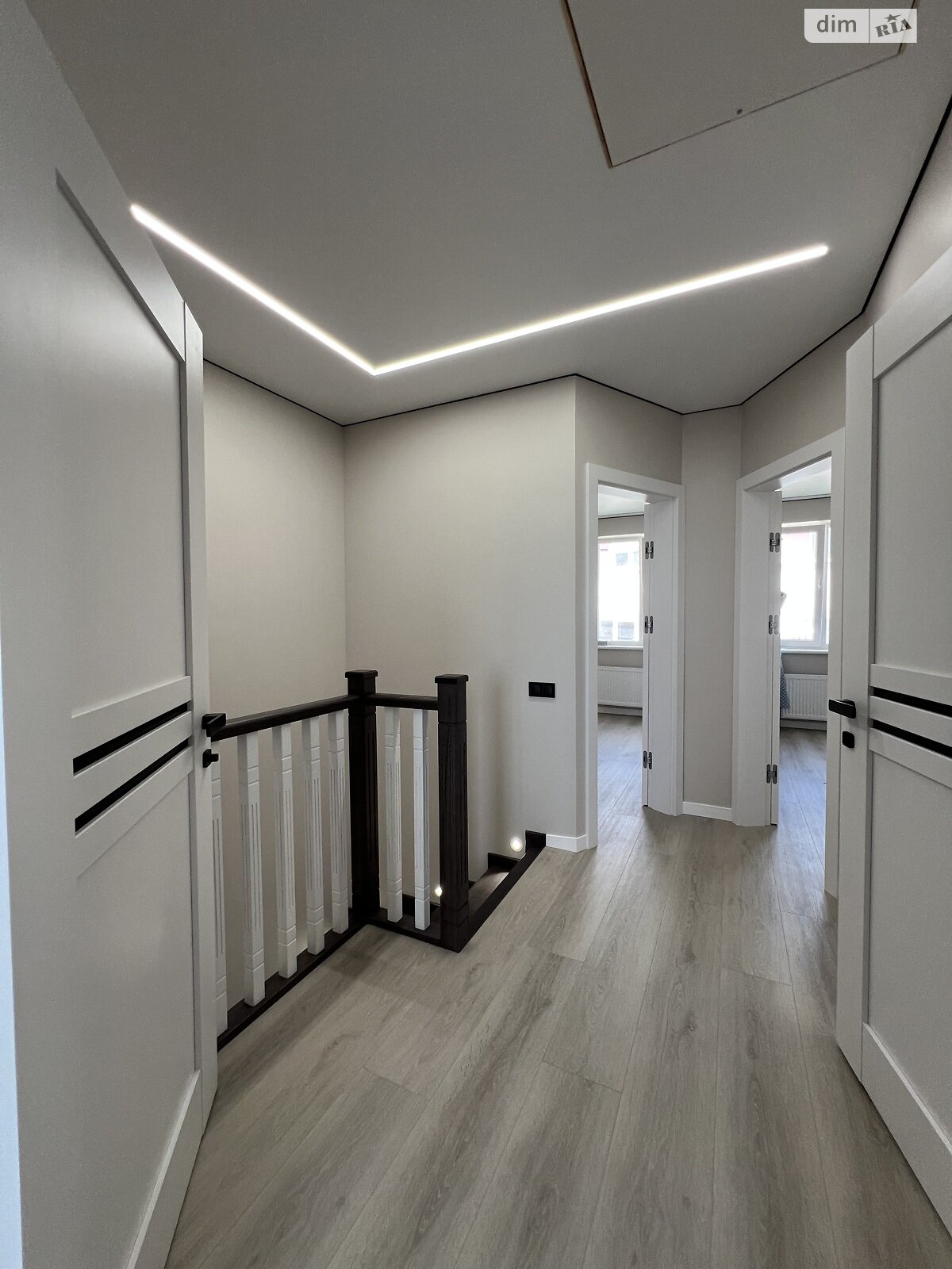 двухэтажный дуплекс, 100 кв. м, кирпич. Продажа в Ровно район Авторынок фото 1 двухэтажный дуплекс, 100 кв. м, кирпич. Продажа в Ровно район Авторынок фото 1