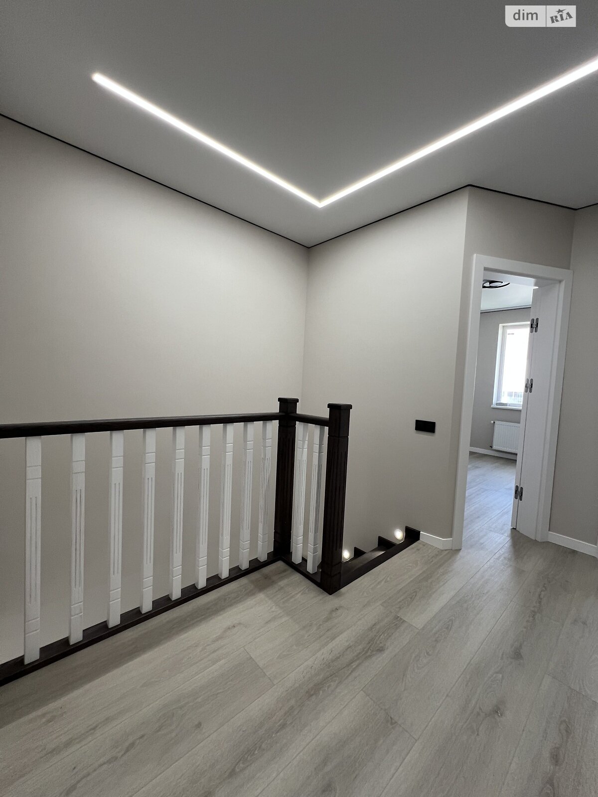 двухэтажный дуплекс, 100 кв. м, кирпич. Продажа в Ровно район Авторынок фото 1 двухэтажный дуплекс, 100 кв. м, кирпич. Продажа в Ровно район Авторынок фото 1