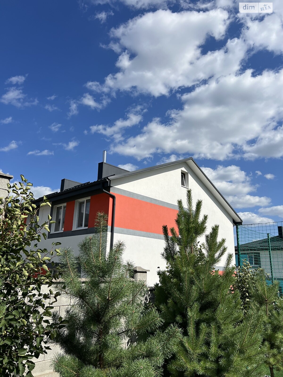 двухэтажный дуплекс, 100 кв. м, кирпич. Продажа в Ровно район Авторынок фото 1 двухэтажный дуплекс, 100 кв. м, кирпич. Продажа в Ровно район Авторынок фото 1