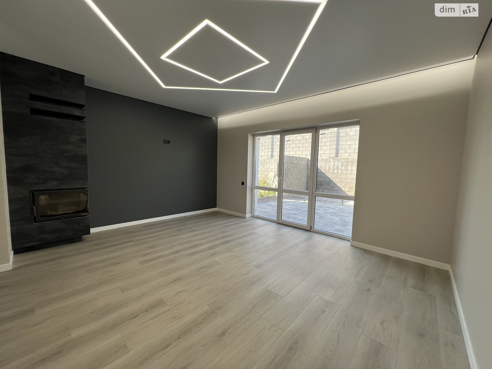 двухэтажный дуплекс, 100 кв. м, кирпич. Продажа в Ровно район Авторынок фото 1 двухэтажный дуплекс, 100 кв. м, кирпич. Продажа в Ровно район Авторынок фото 1