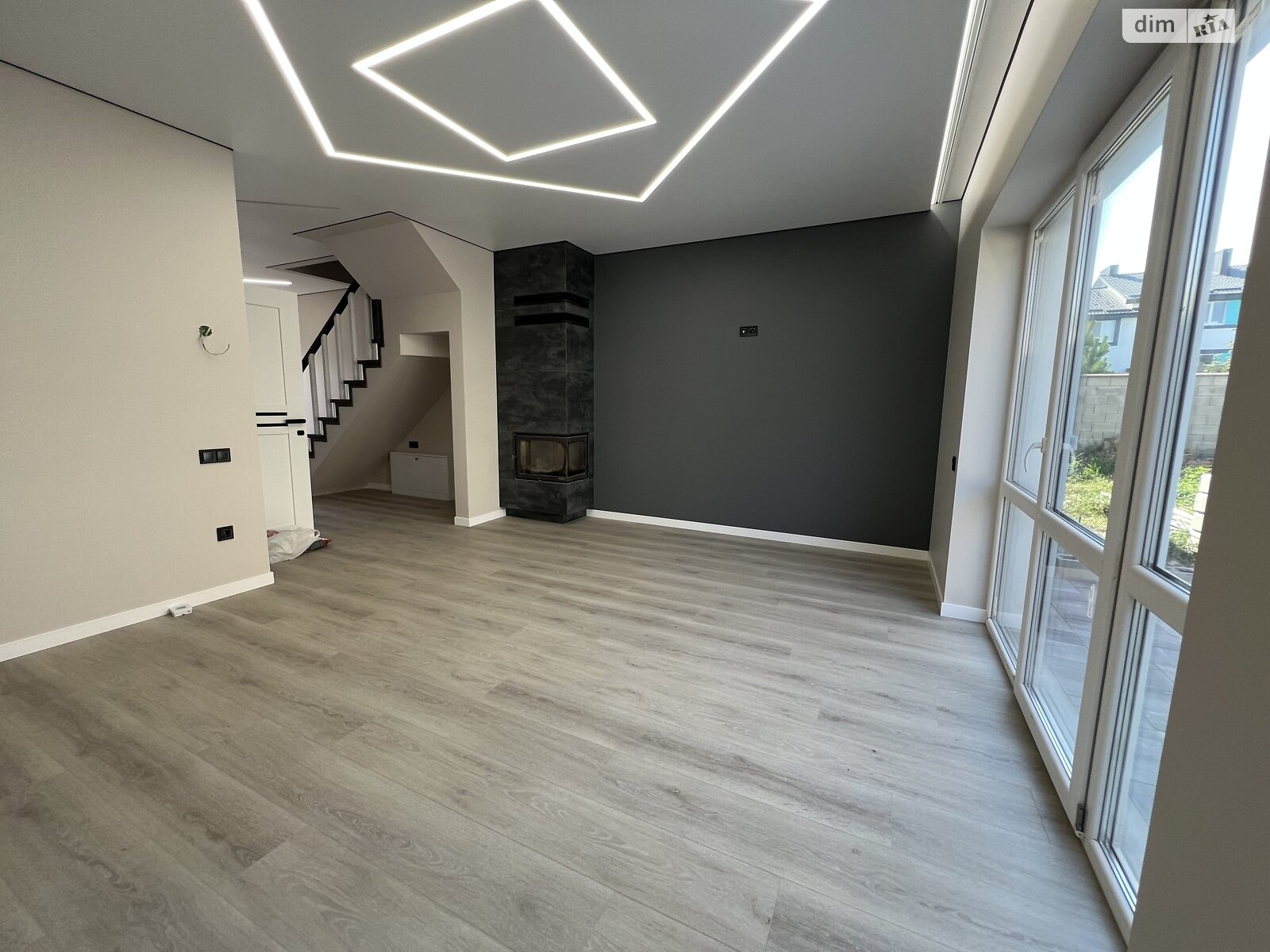 двухэтажный дуплекс, 100 кв. м, кирпич. Продажа в Ровно район Авторынок фото 1 двухэтажный дуплекс, 100 кв. м, кирпич. Продажа в Ровно район Авторынок фото 1