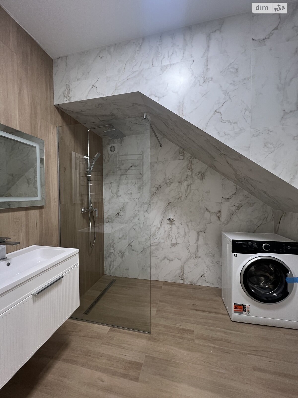 двоповерховий дуплекс, 100 кв. м, кирпич. Продаж в Рівному, район Авторинок фото 1