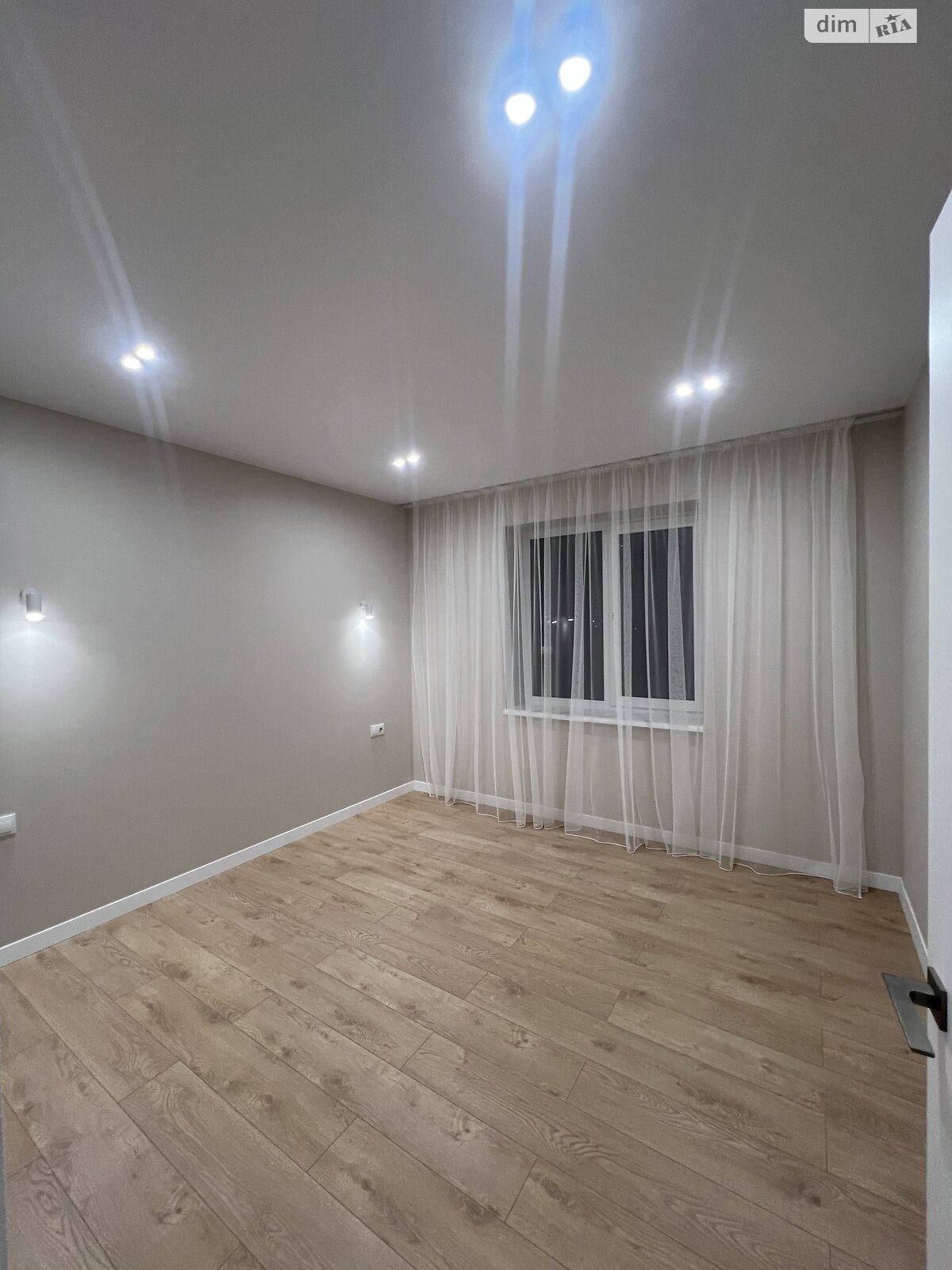 двоповерховий дуплекс, 100 кв. м, кирпич. Продаж в Рівному, район Авторинок фото 1