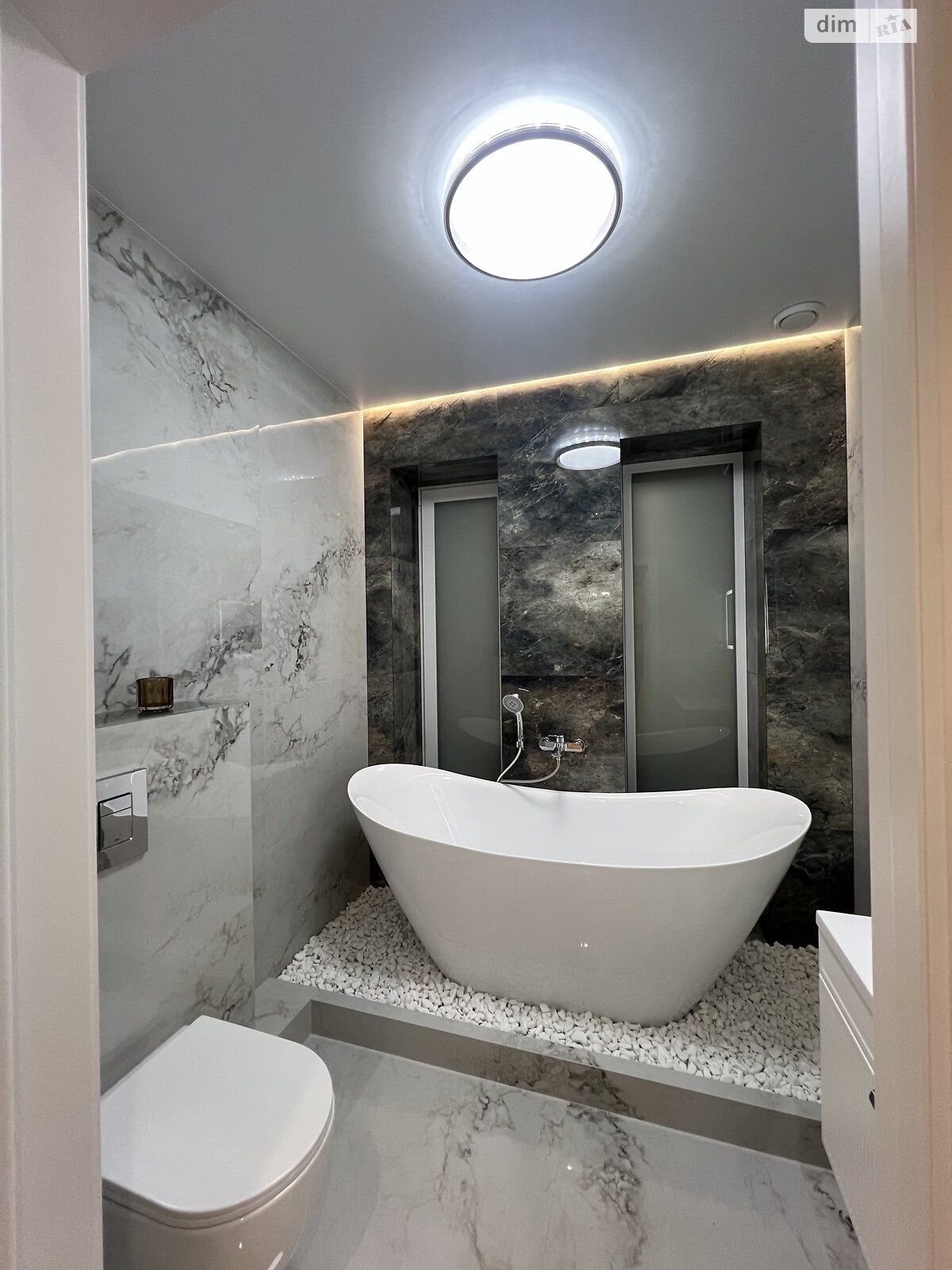 двоповерховий дуплекс, 100 кв. м, кирпич. Продаж в Рівному, район Авторинок фото 1